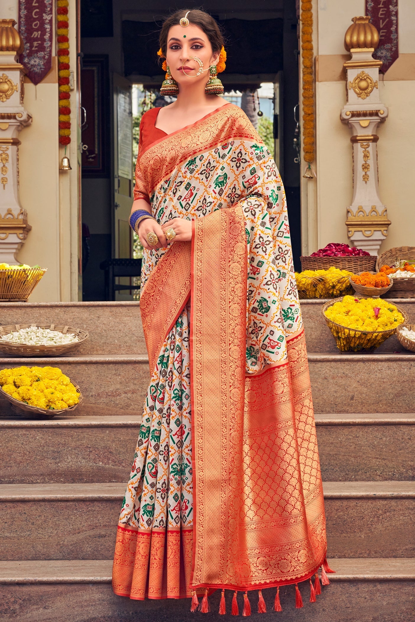 off-white-silk-patola-saree-zb132315_1_SareeButa.com