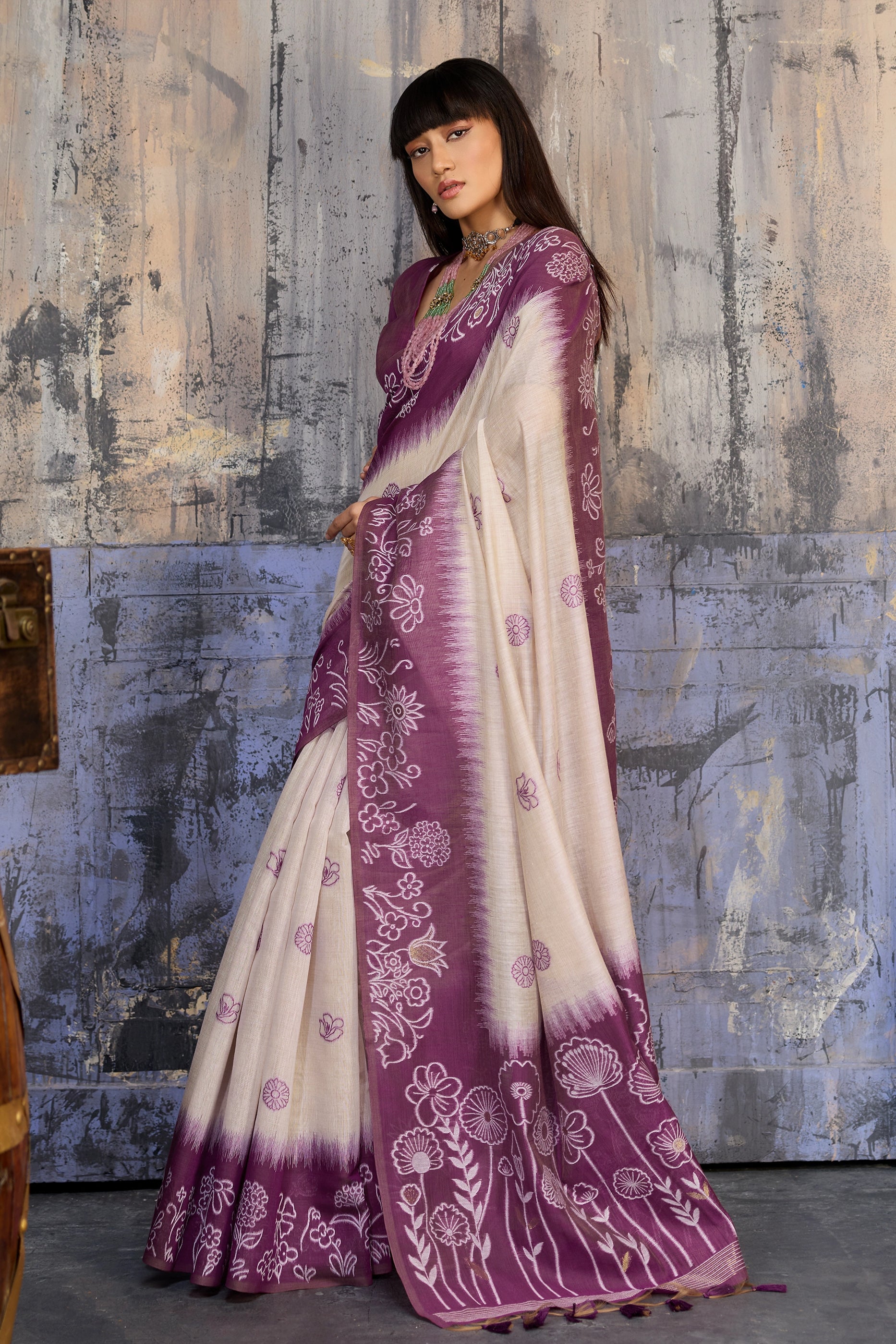 Off White Woven Munga Cotton Saree-SAR11879_3_SareeButa.com