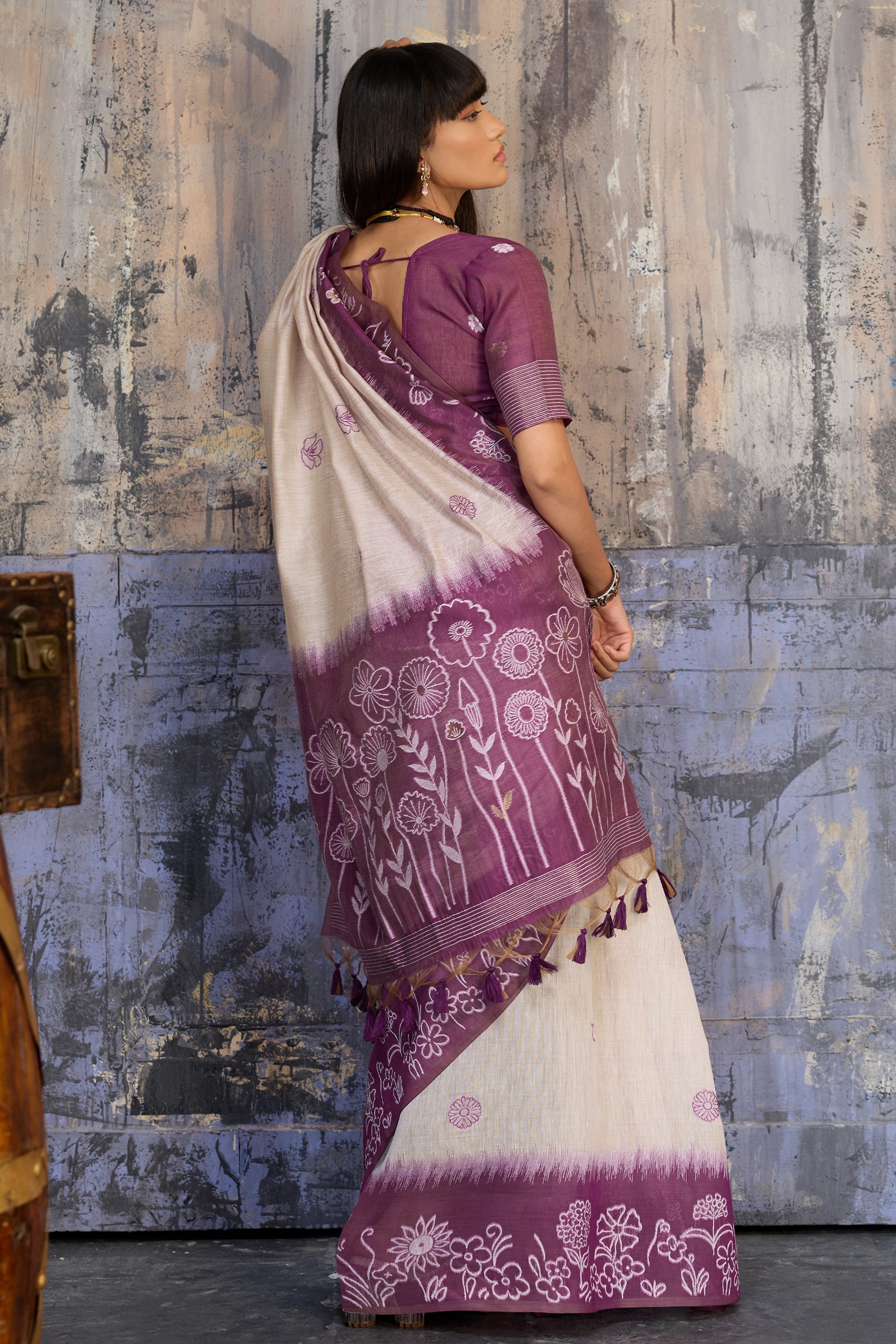 Off White Woven Munga Cotton Saree-SAR11879_5_SareeButa.com