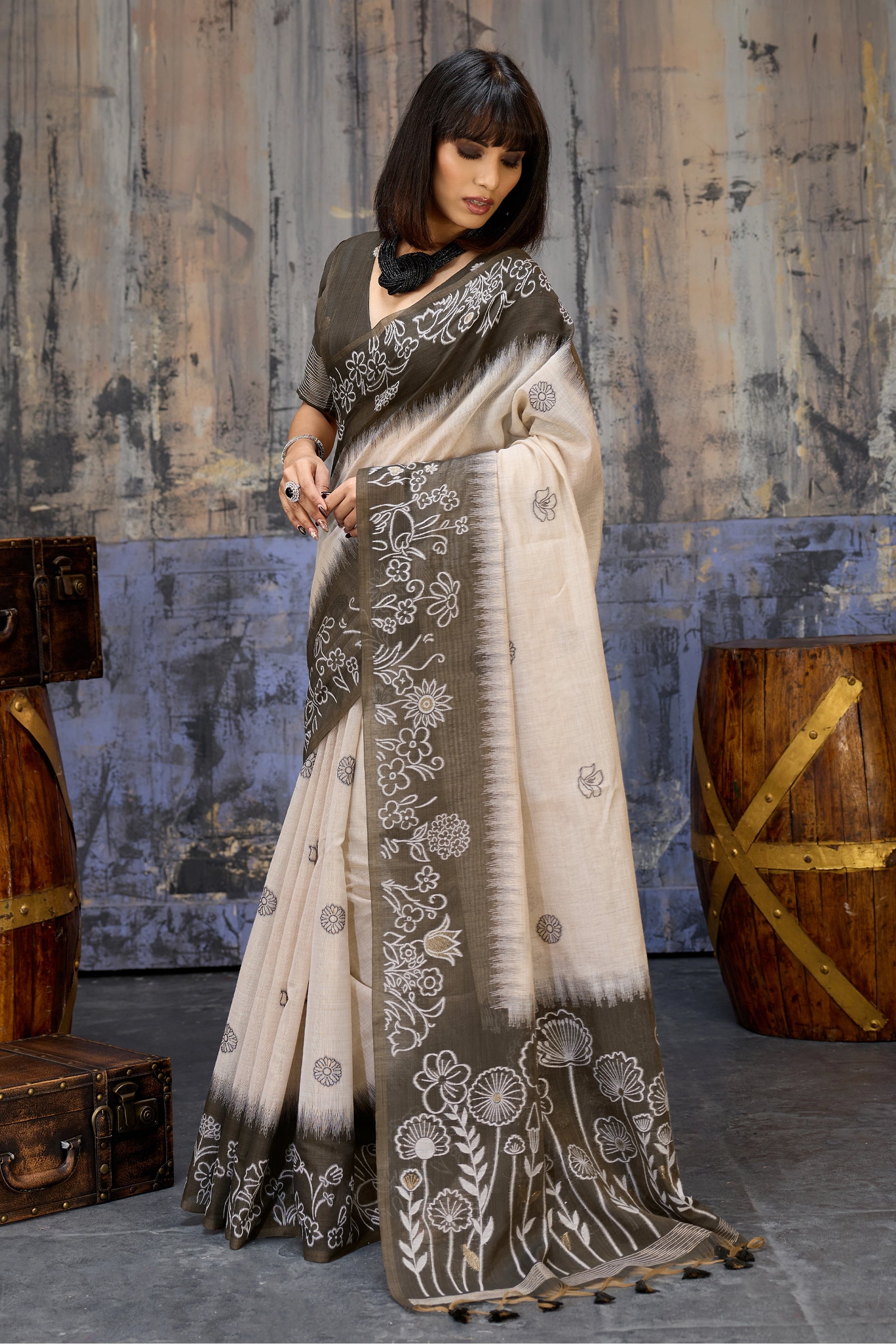 Off White Woven Munga Cotton Saree-SAR11882_3_SareeButa.com