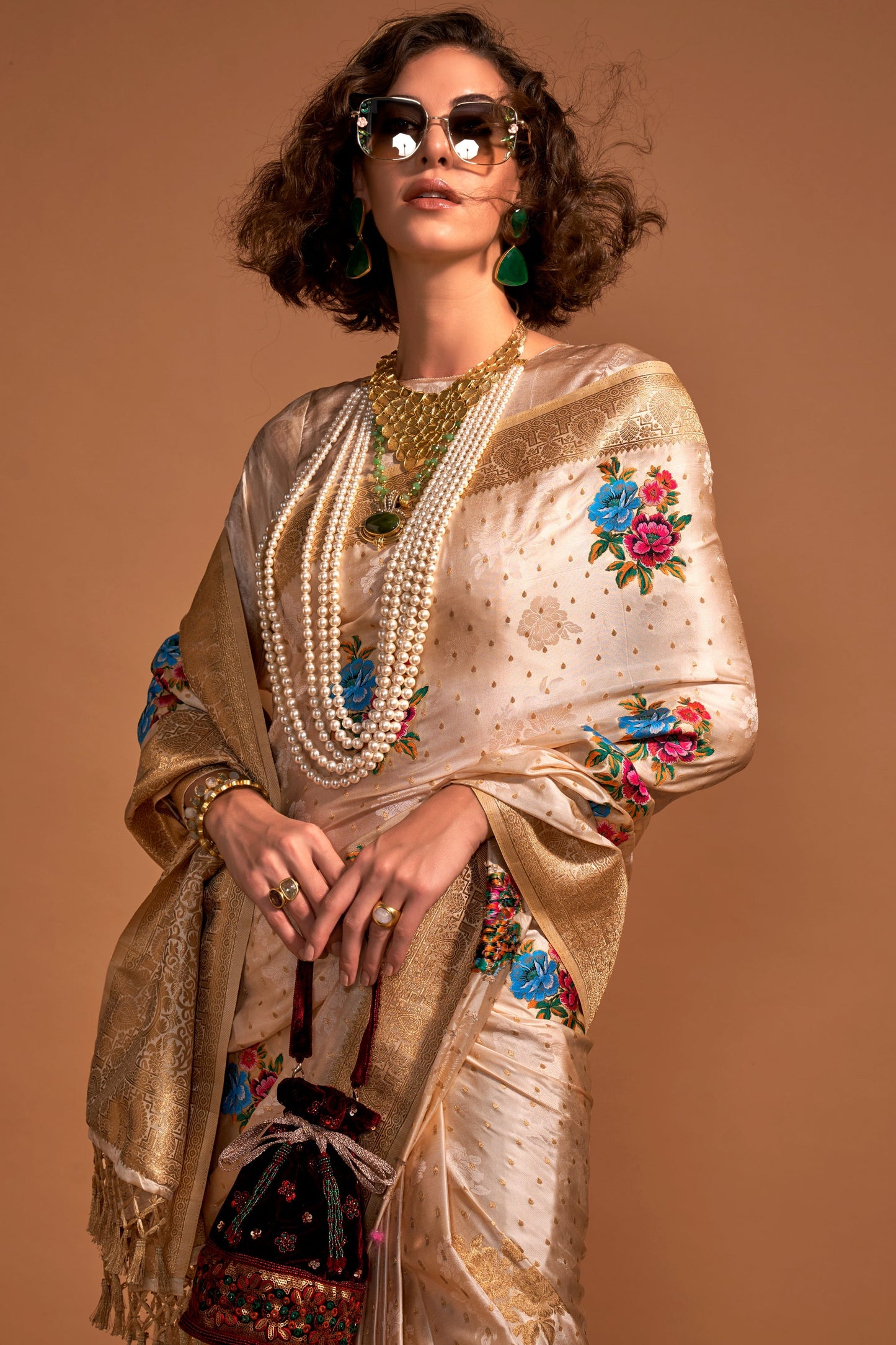 off-white-woven-satin-silk-saree-zb132663_2_SareeButa.com