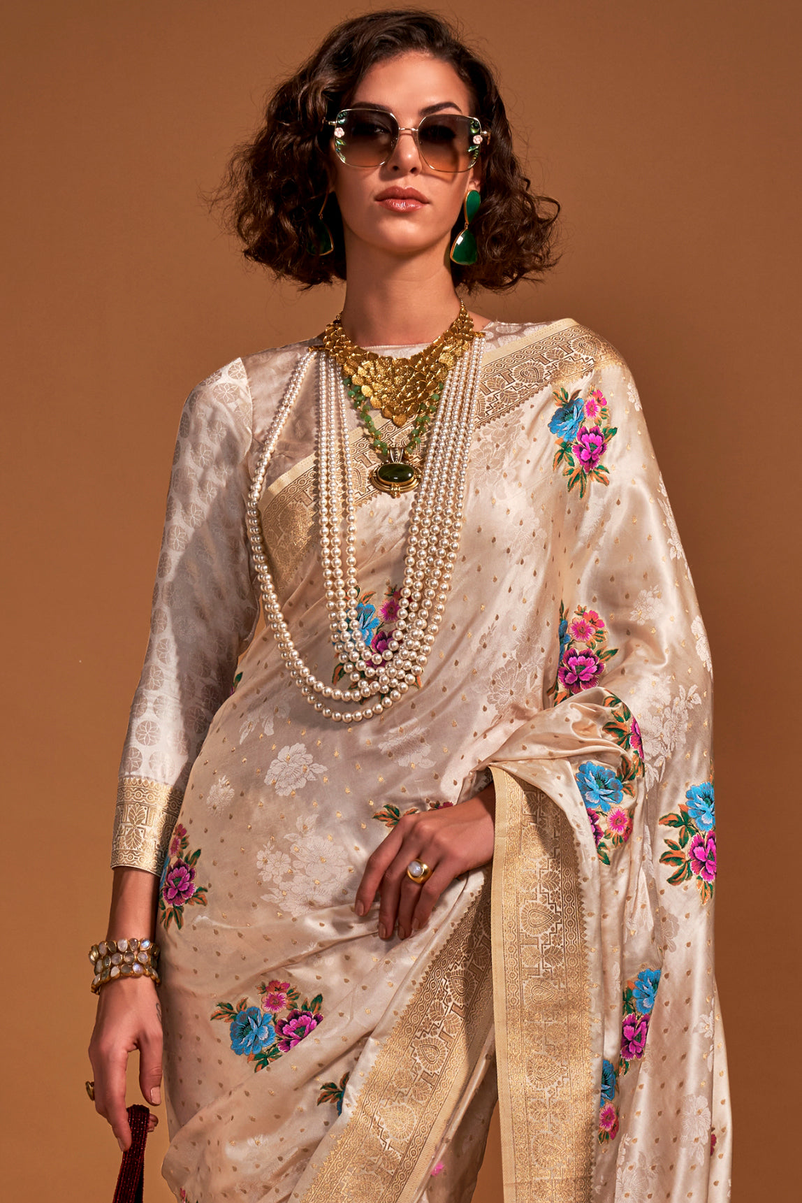 off-white-woven-satin-silk-saree-zb132663_3_SareeButa.com