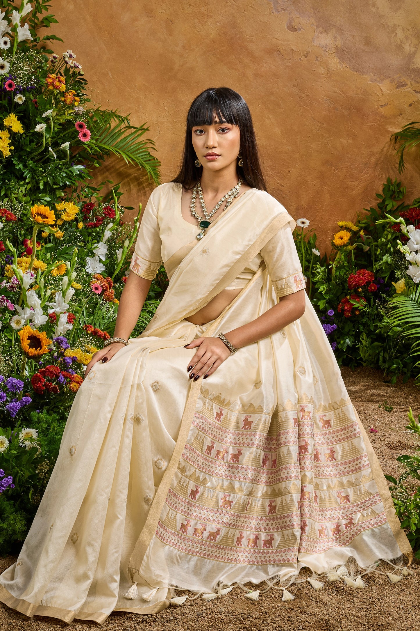 Off White Woven Tussar Silk Saree-SAR11913_3_SareeButa.com