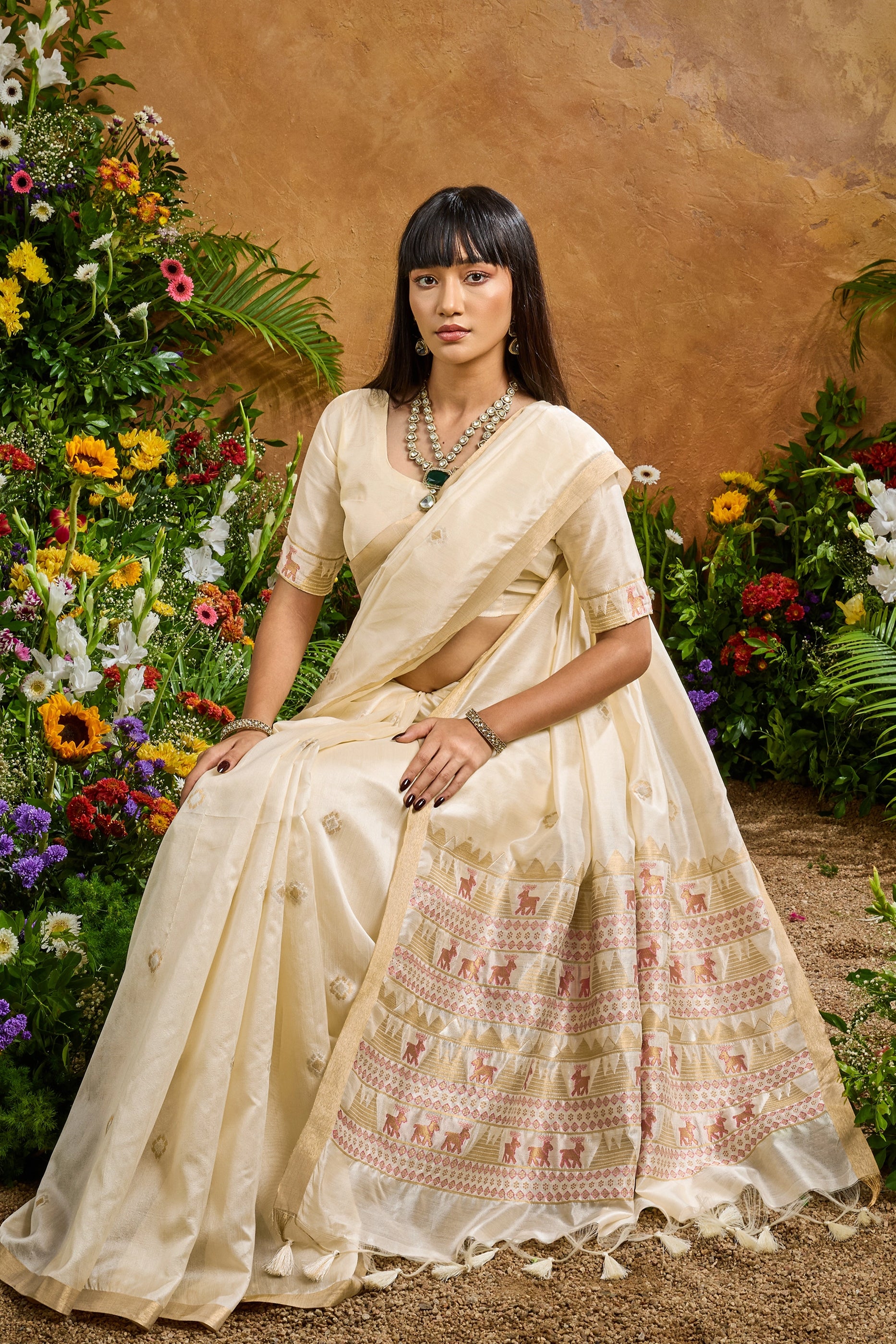 Off White Woven Tussar Silk Saree-SAR11913_3_SareeButa.com