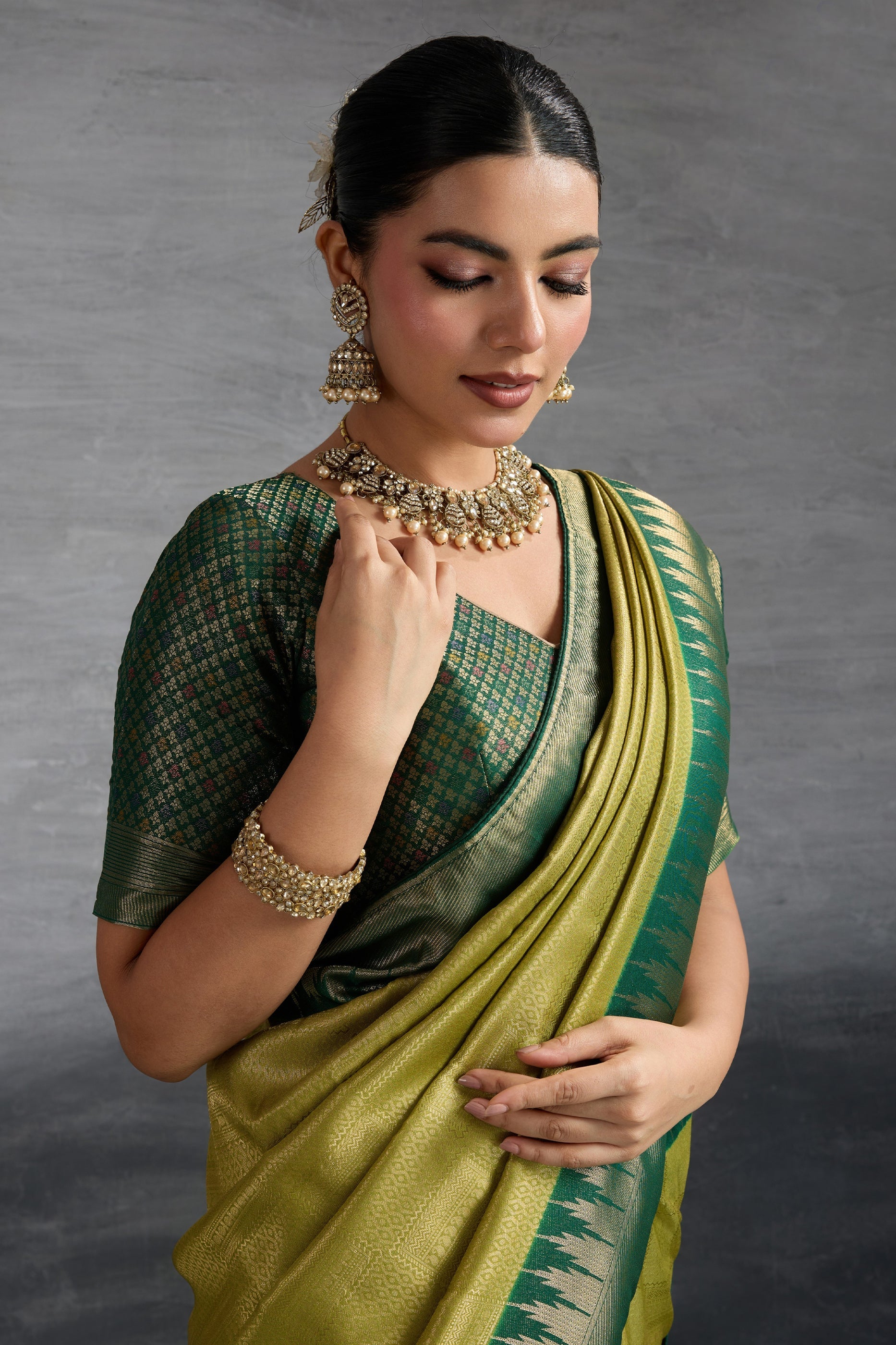 Olive Green Woven Kanjivaram Silk Saree-SAR10287_3_SareeButa.com