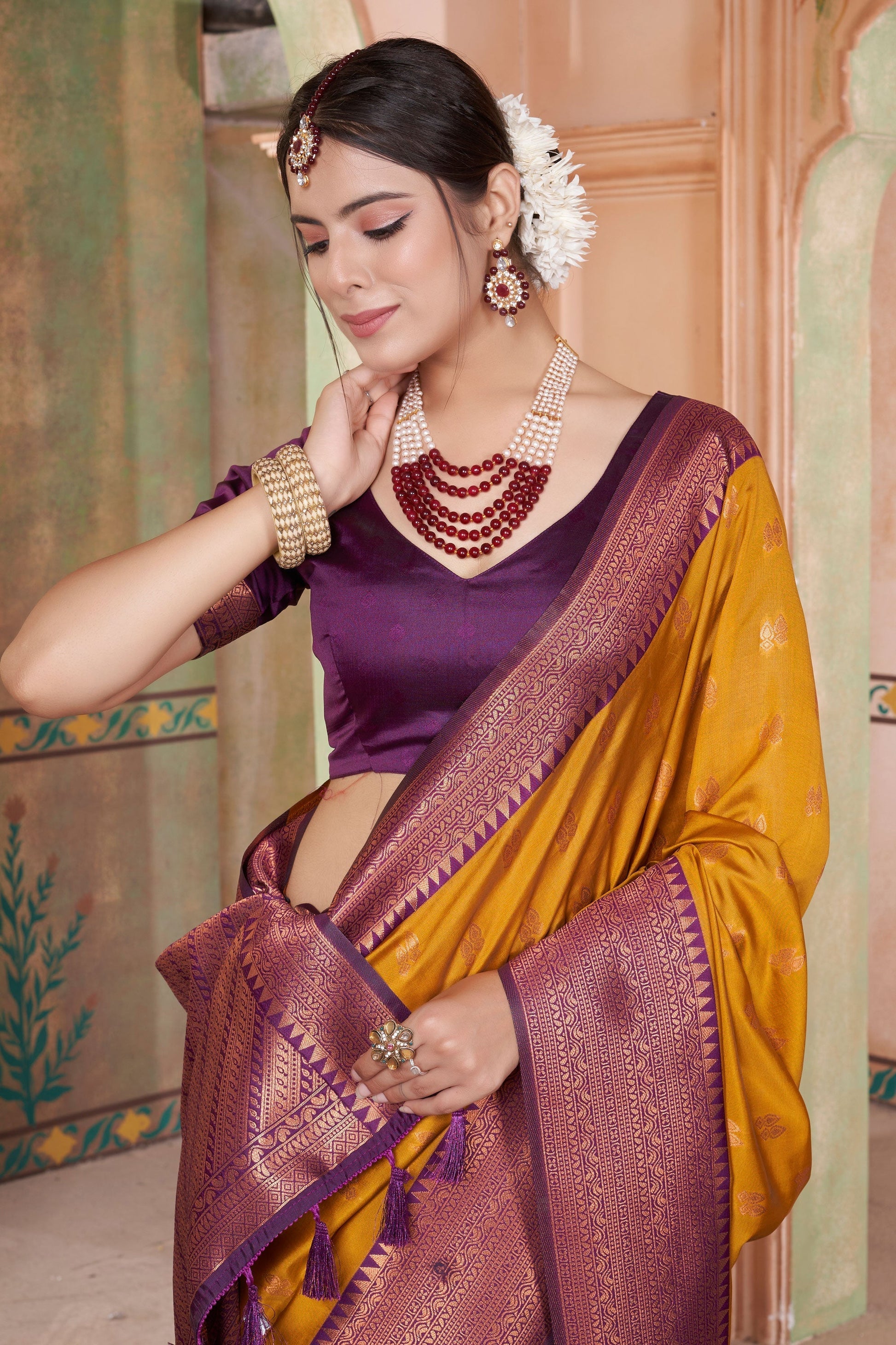 orange-kubera-pattu-kanjivaram-saree-zb131663_2_SareeButa.com