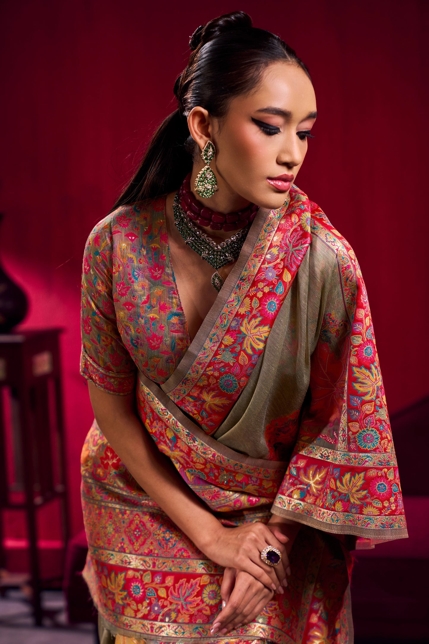 Oyester Grey Woven Kashmiri Jamewar Modal Silk Saree-SAR12357_2_SareeButa.com