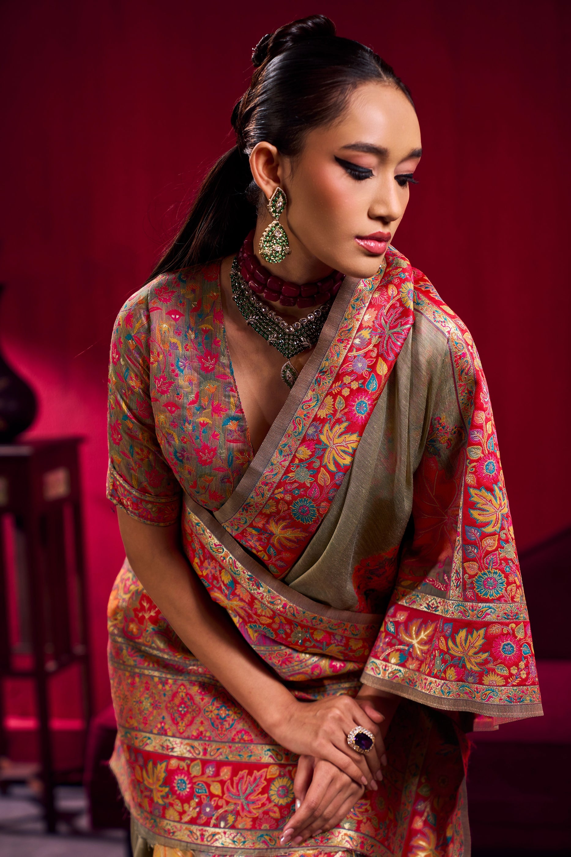 Oyester Grey Woven Kashmiri Jamewar Modal Silk Saree-SAR12357_2_SareeButa.com