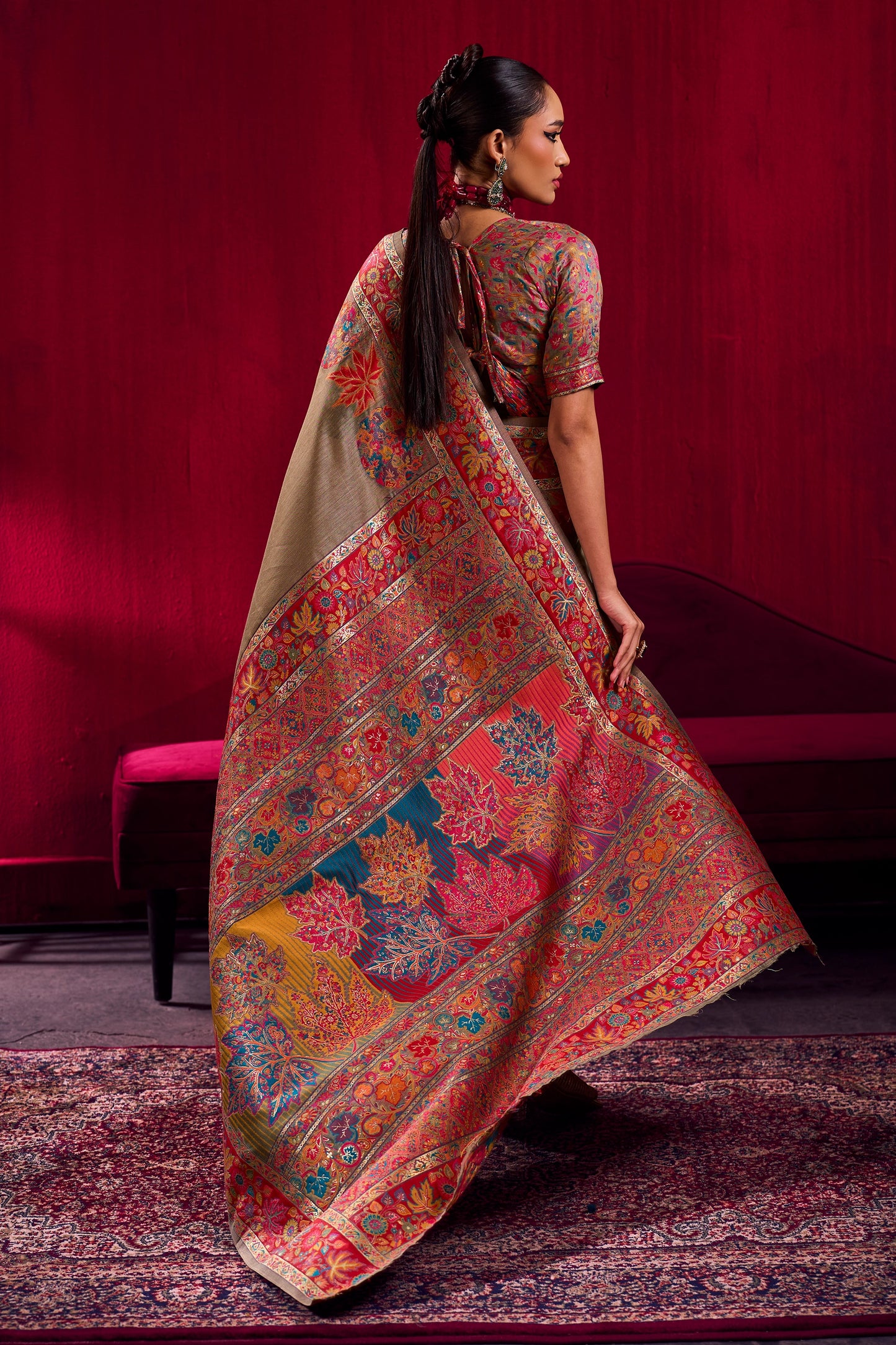 Oyester Grey Woven Kashmiri Jamewar Modal Silk Saree-SAR12357_4_SareeButa.com