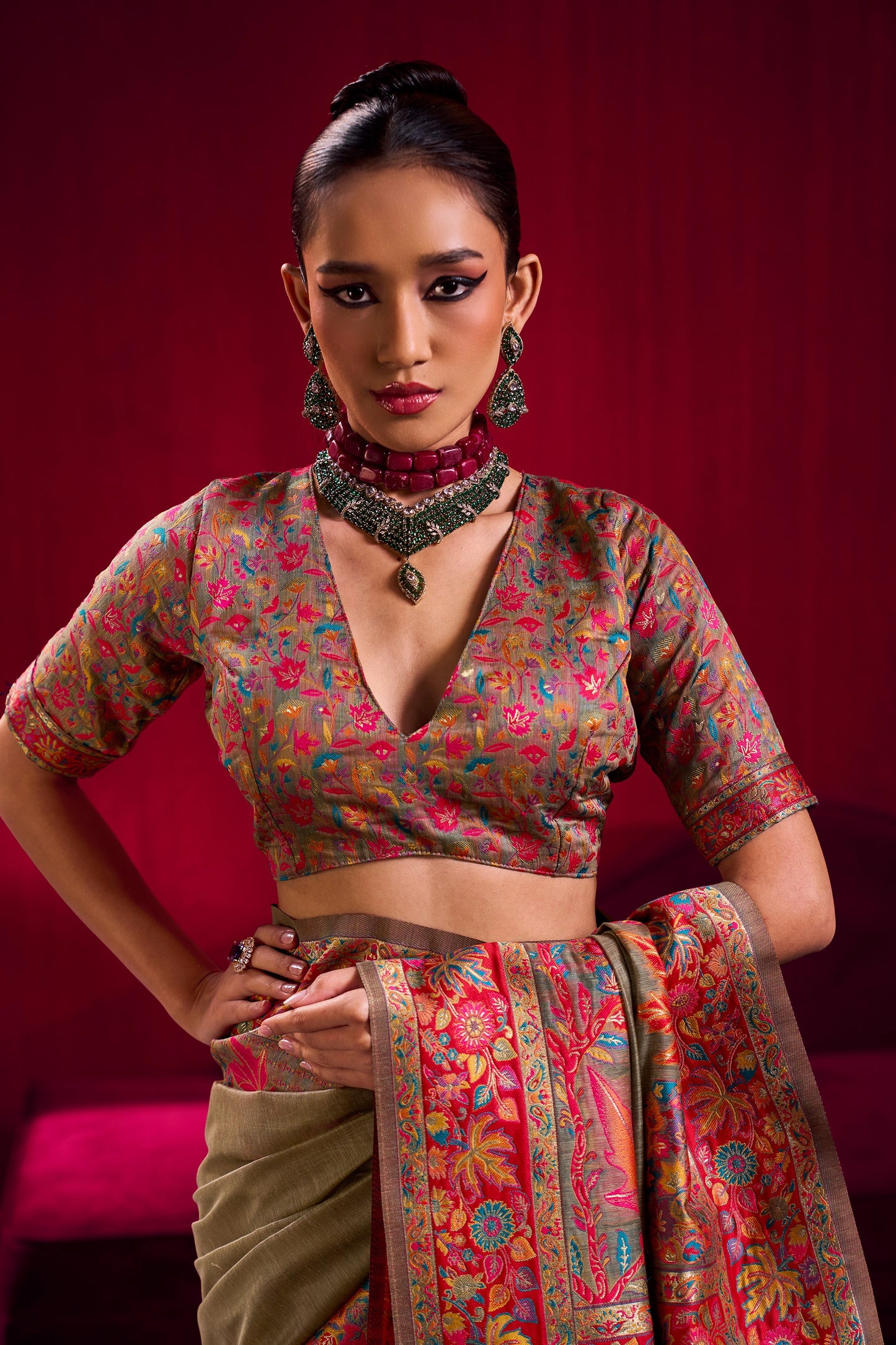 Oyester Grey Woven Kashmiri Jamewar Modal Silk Saree-SAR12357_5_SareeButa.com