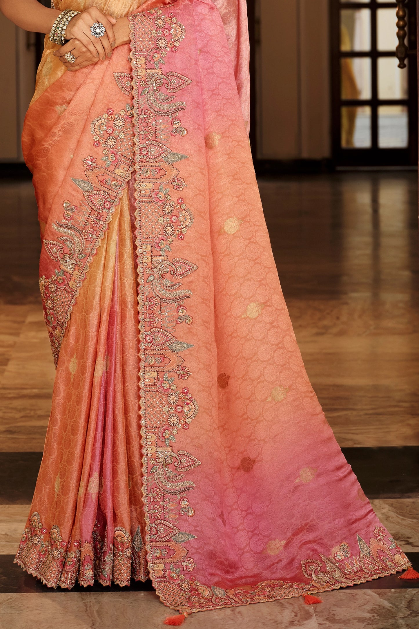 peach-embroidered-jacquard-viscose-silk-saree-sar10363_6_Sareebuta.com