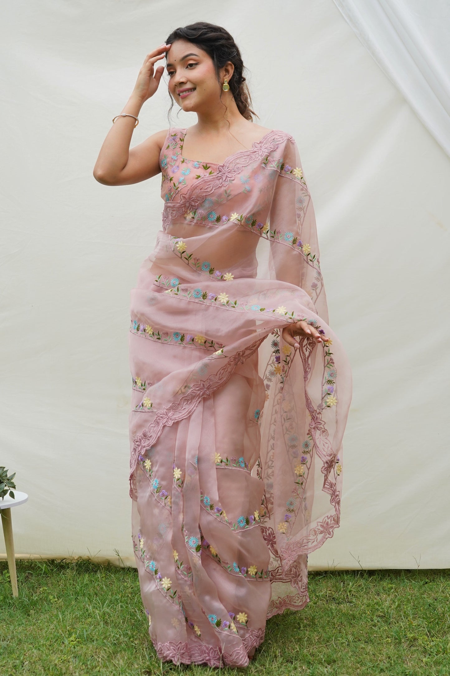 peach-embroidered-organza-saree-zb131145_1_SareeButa.com