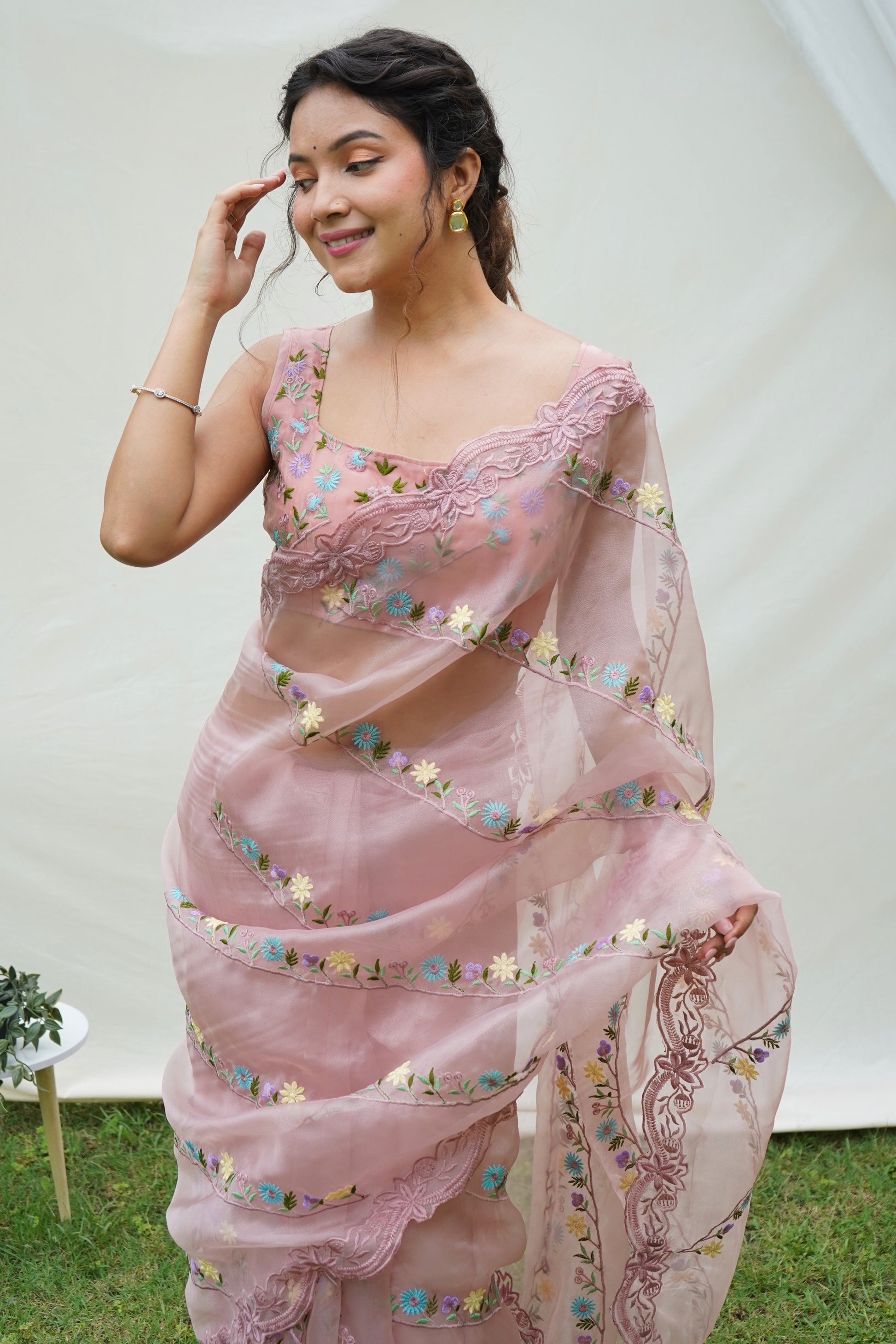 peach-embroidered-organza-saree-zb131145_2_SareeButa.com