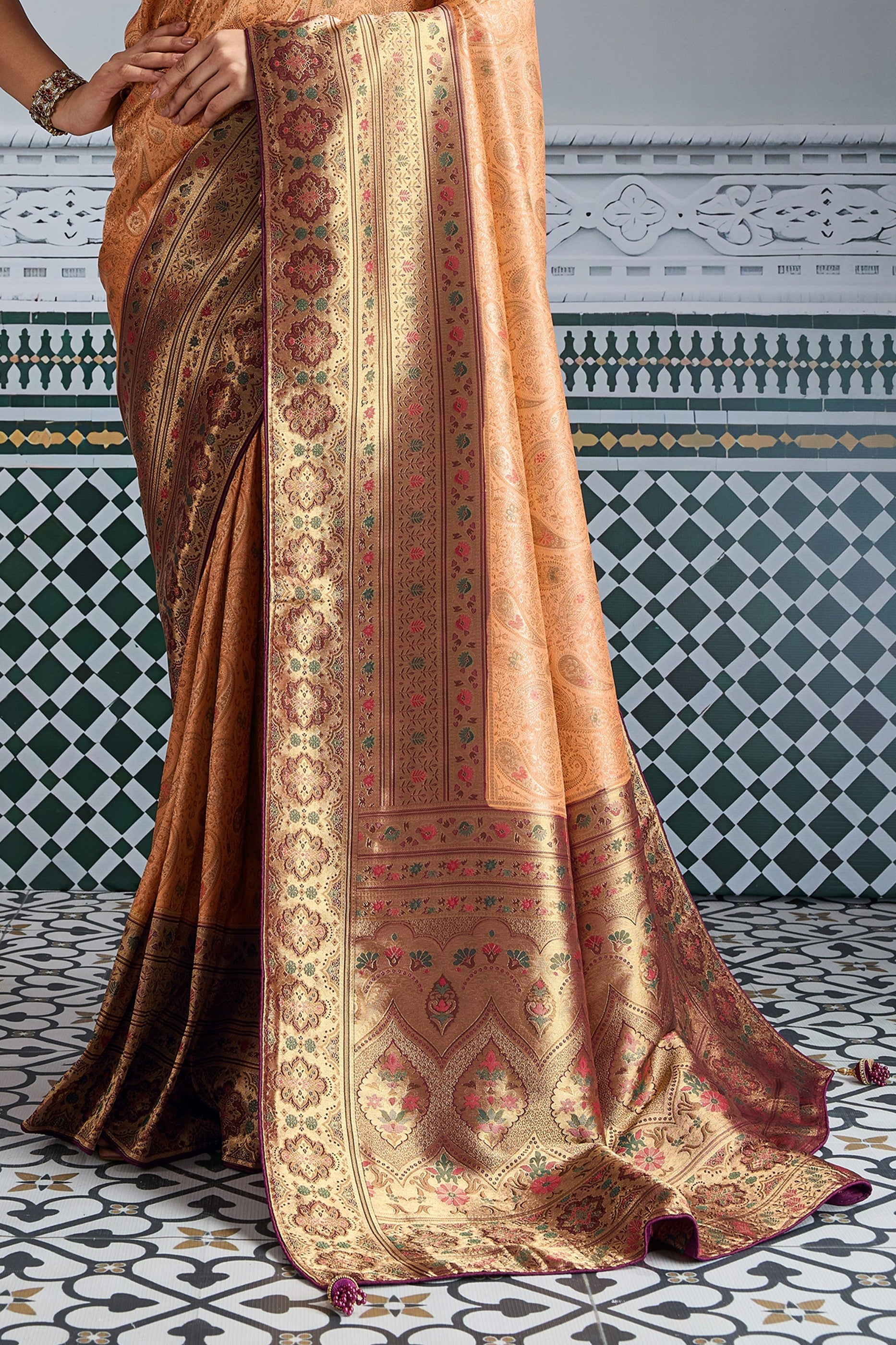 Peach Woven Kanjivaram Silk Saree-SAR10285_5_SareeButa.com