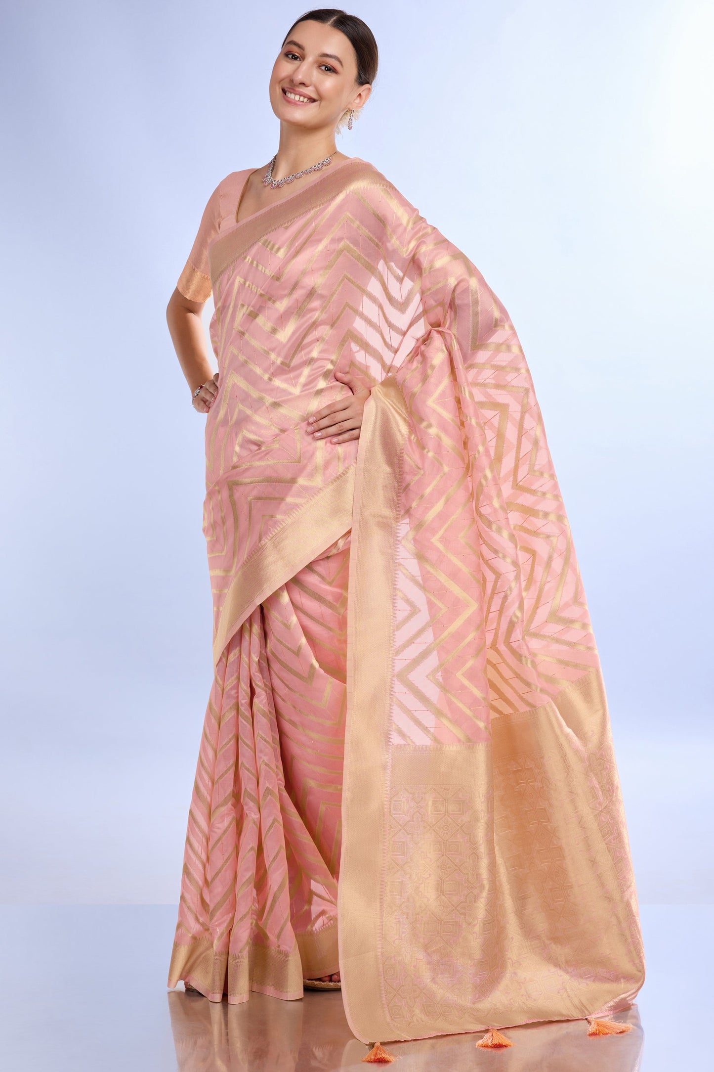 peach-woven-organza-saree-zb132173_3_SareeButa.com