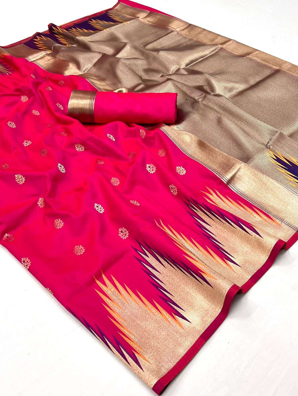 pink-banarasi-silk-saree-zb130798_4_SareeButa.com