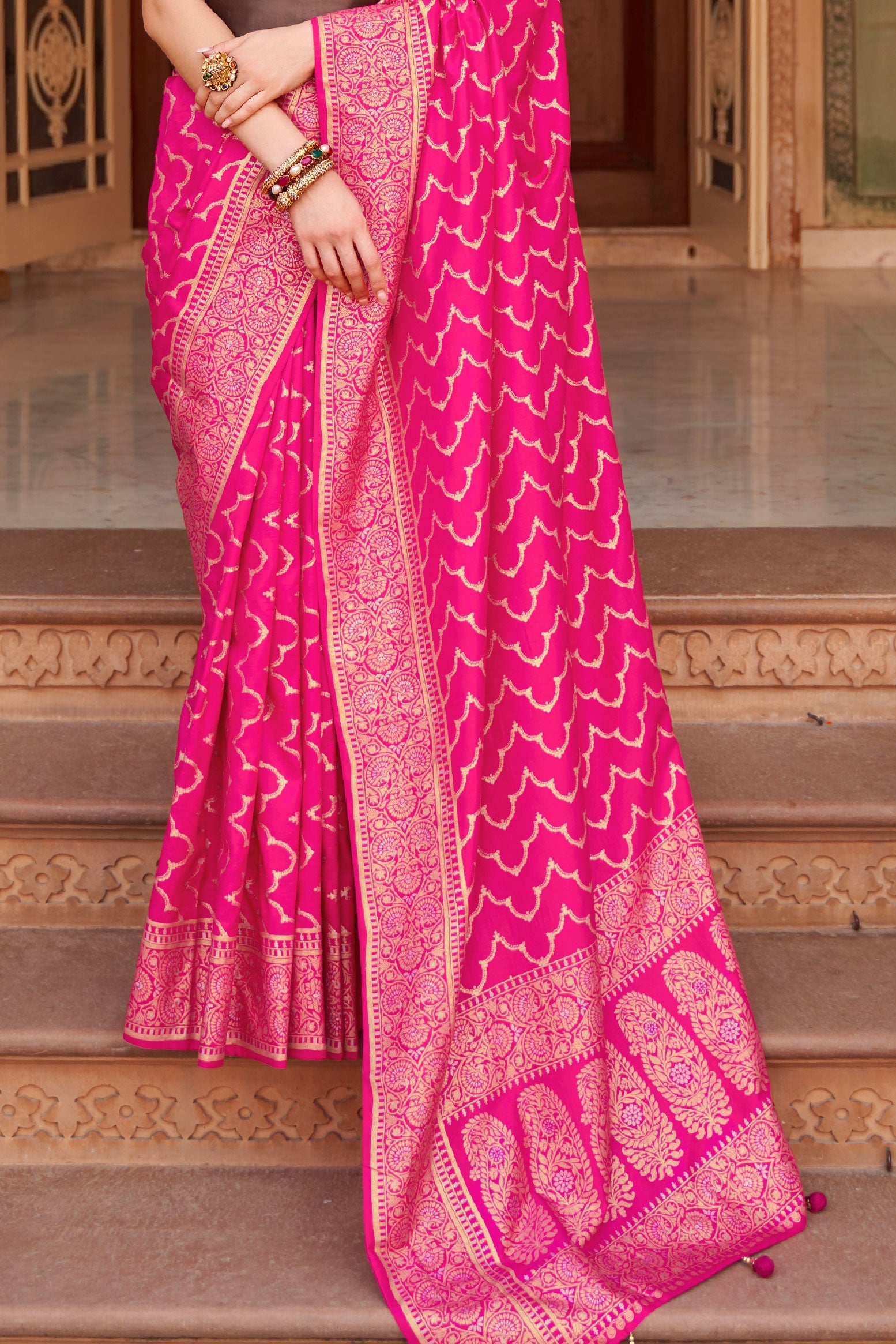 pink-banarasi-silk-saree-zb130829_3_SareeButa.com