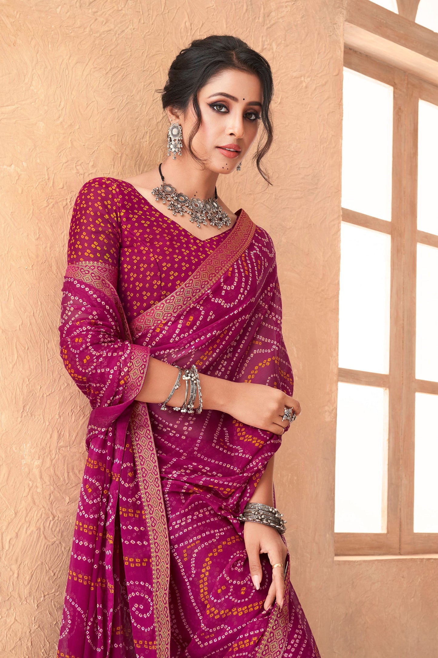 pink-chiffon-printed-bandhani-saree-zb131320_2_SareeButa.com