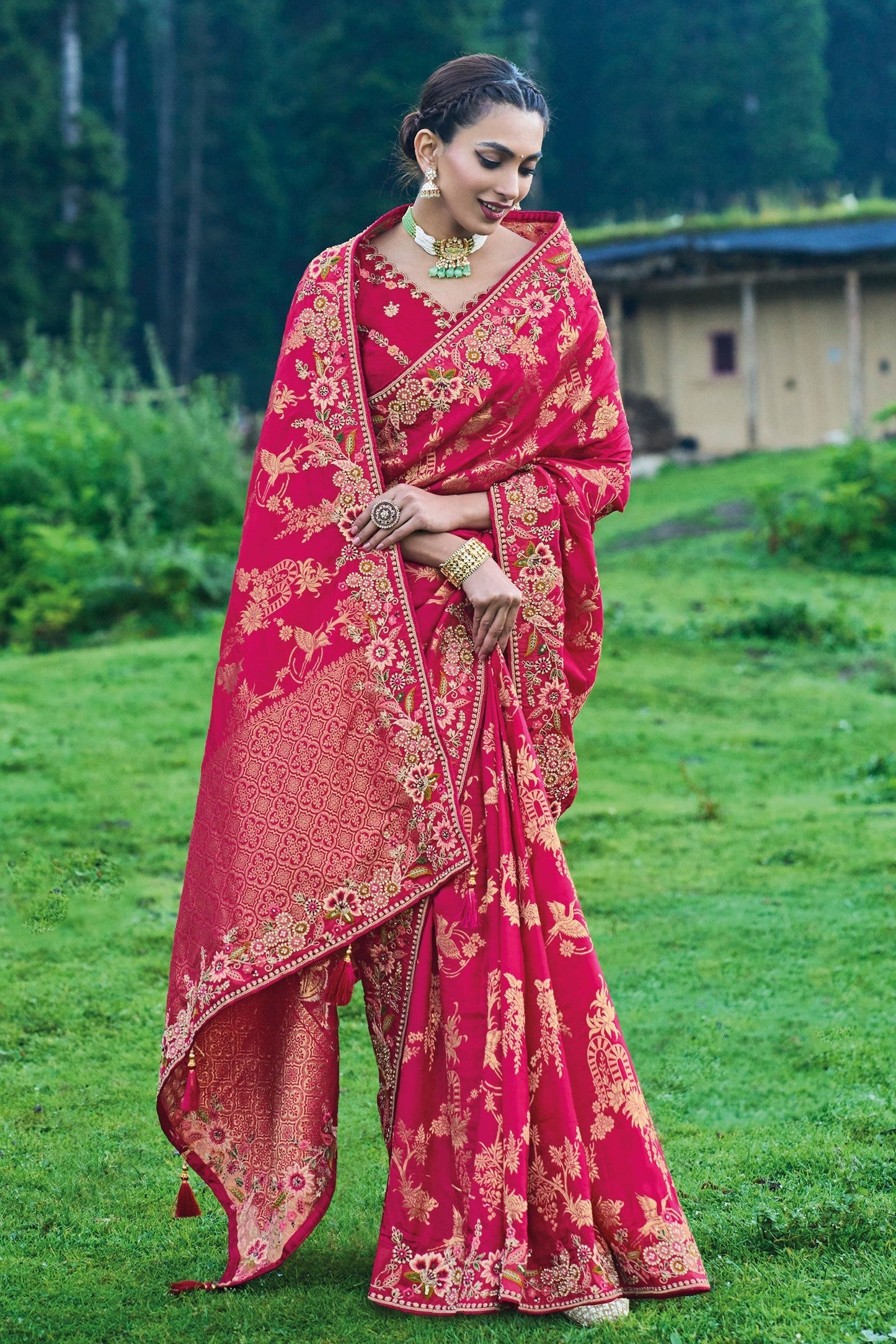 pink-embroidered-banarasi-silk-saree-zb130873_2_SareeButa.com