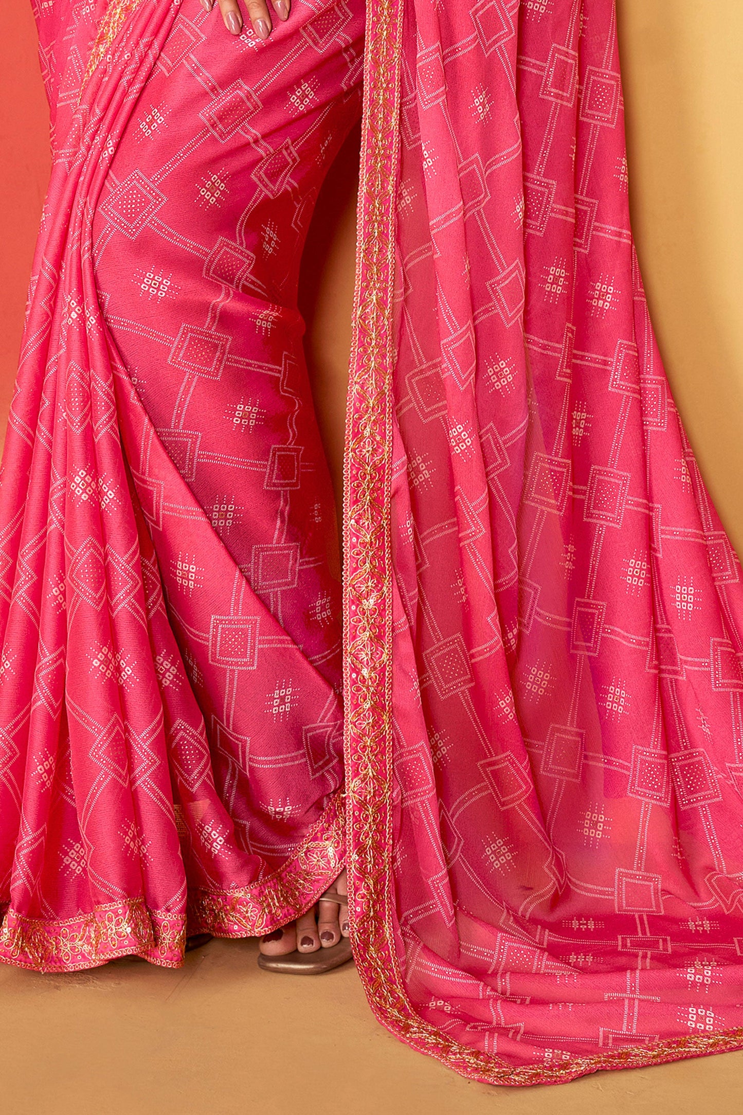 pink-embroidered-chiffon-bandhani-saree-zb131251_4_SareeButa.com