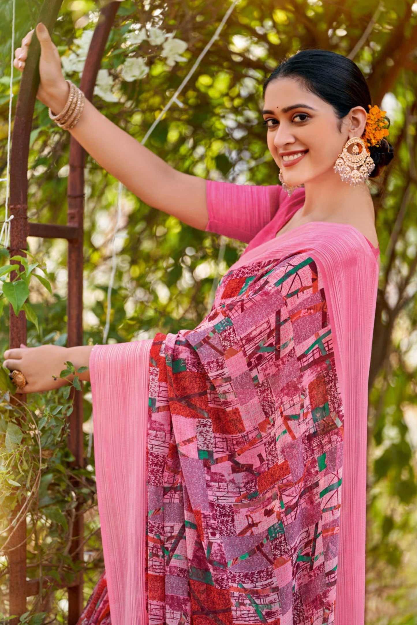pink-printed-georgette-saree-zb130939_2_SareeButa.com