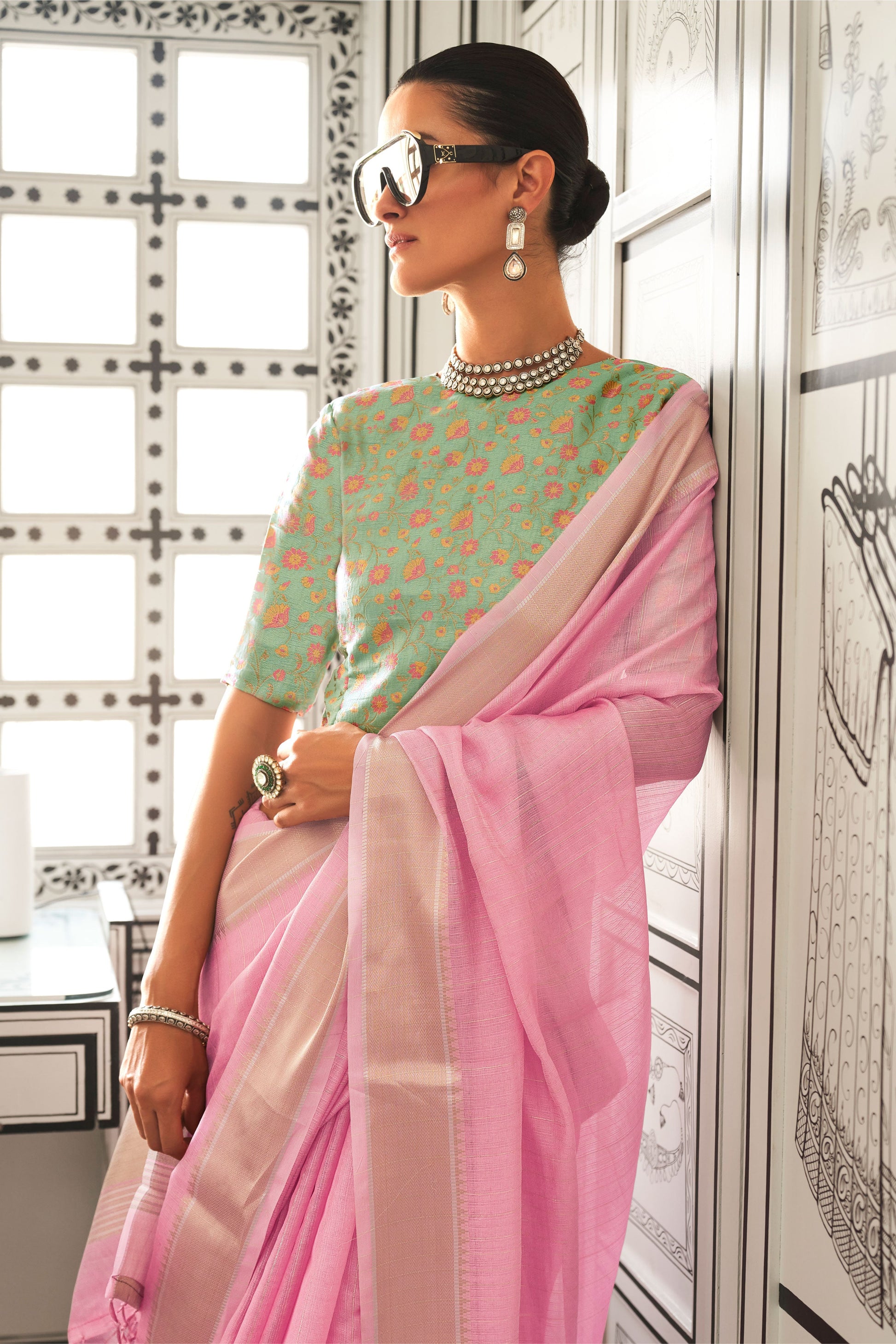 pink-woven-chiffon-saree-zb132265_2_SareeButa.com