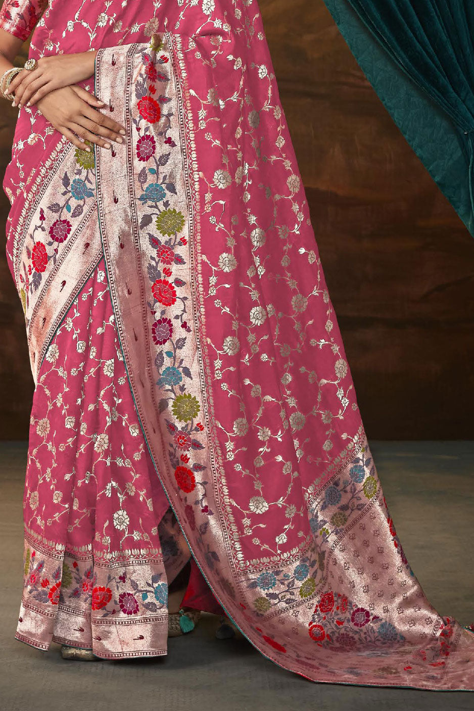 pink-woven-paithani-silk-saree-zb131431_3_SareeButa.com