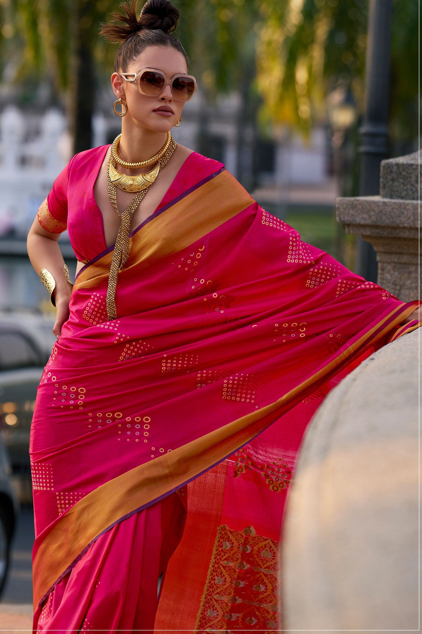 pink-woven-silk-saree-zb131747_2_SareeButa.com