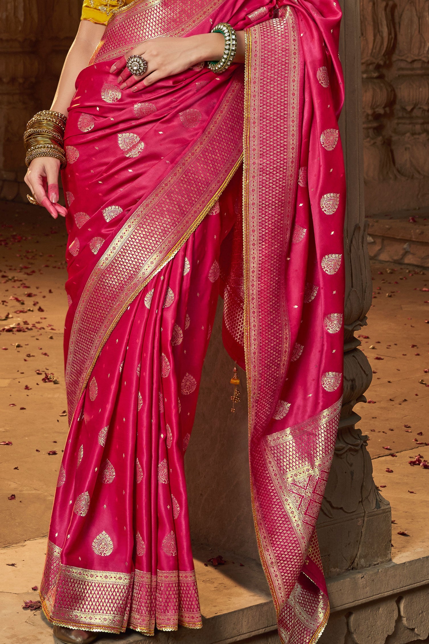 pink-woven-silk-saree-zb132737_4_SareeButa.com