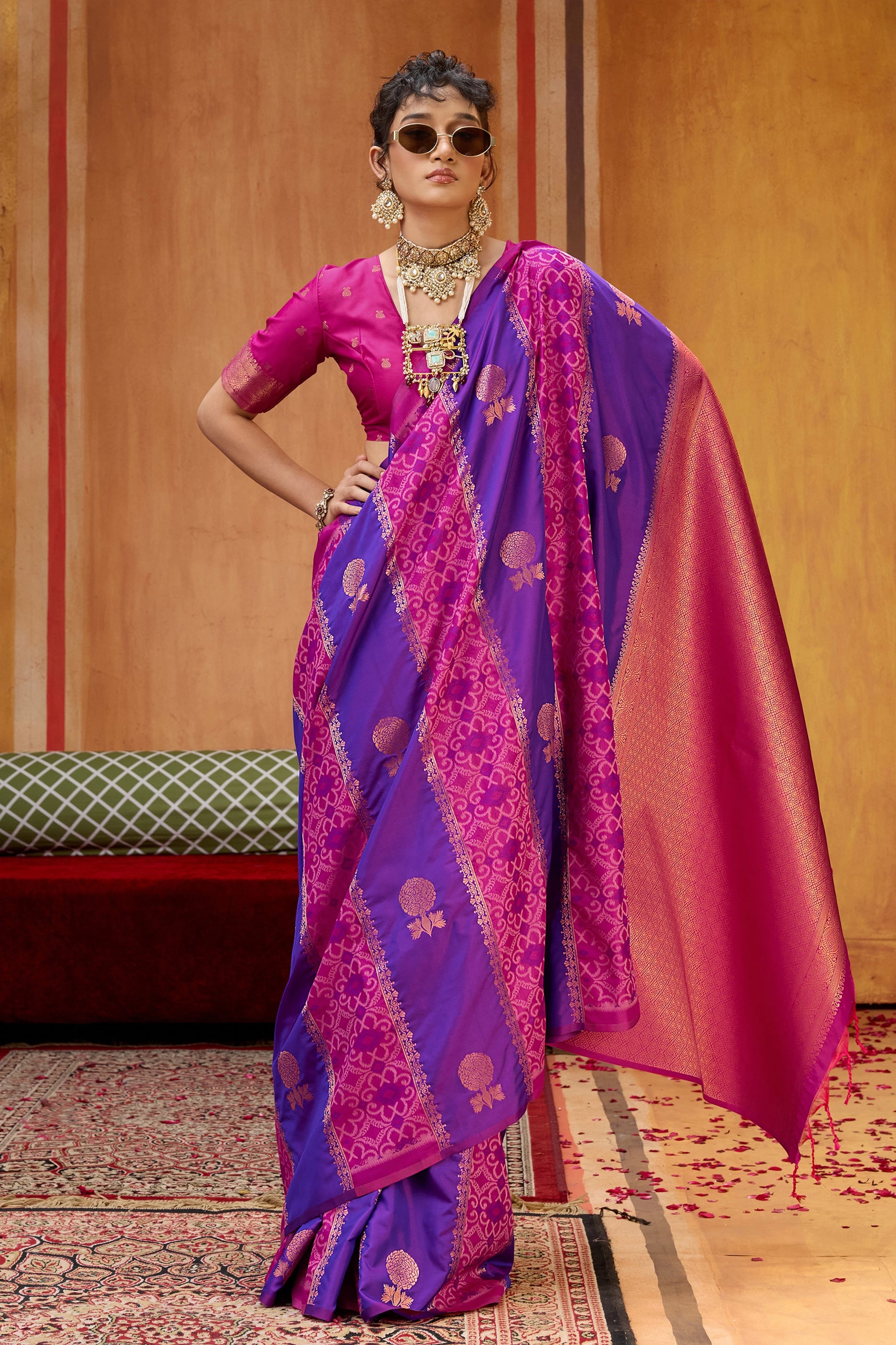 Pink And Purple Woven Silk Saree-SAR11915_4_SareeButa.com