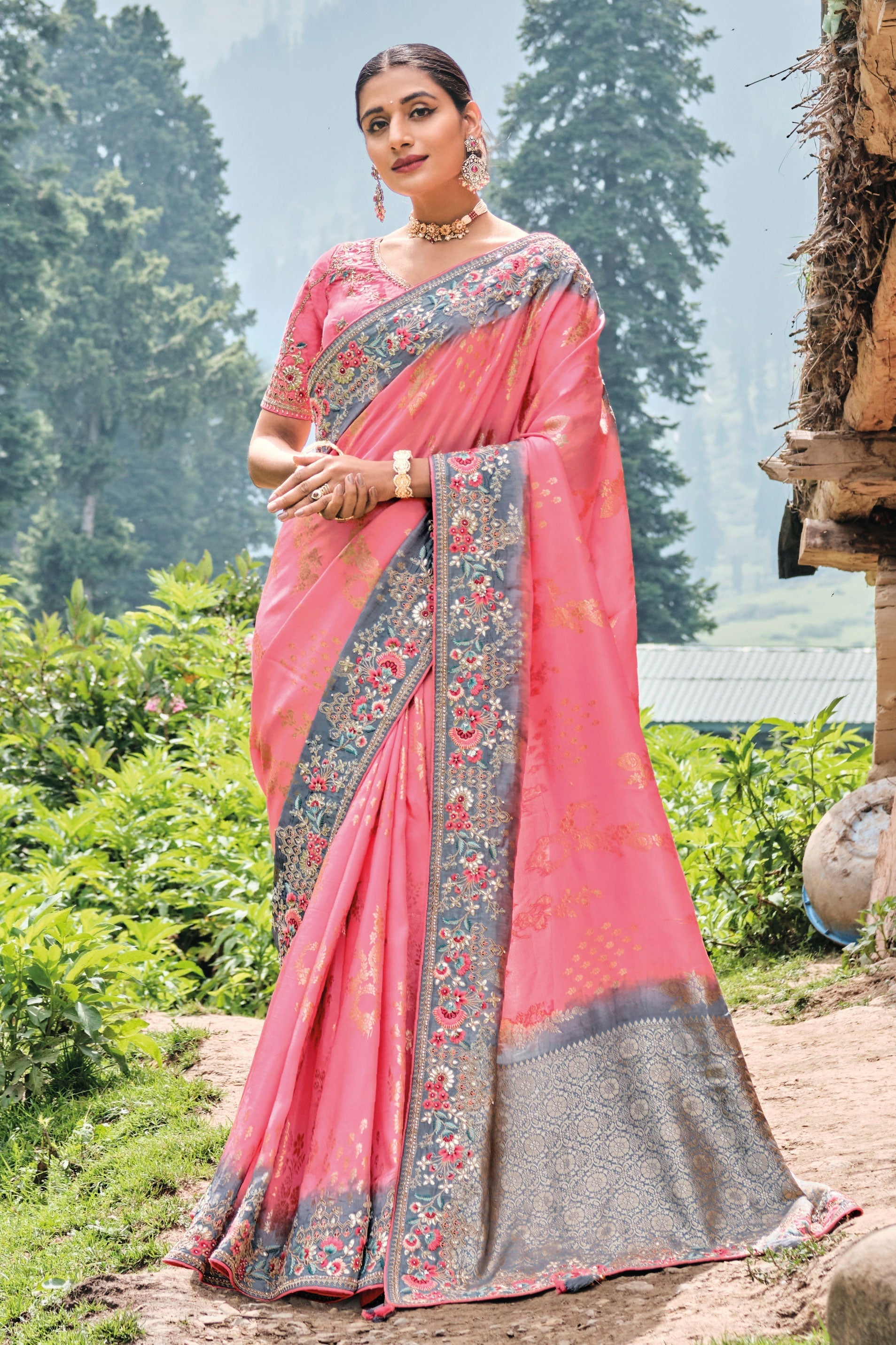 pink-embroidered-banarasi-silk-saree-zb130878_1_SareeButa.com