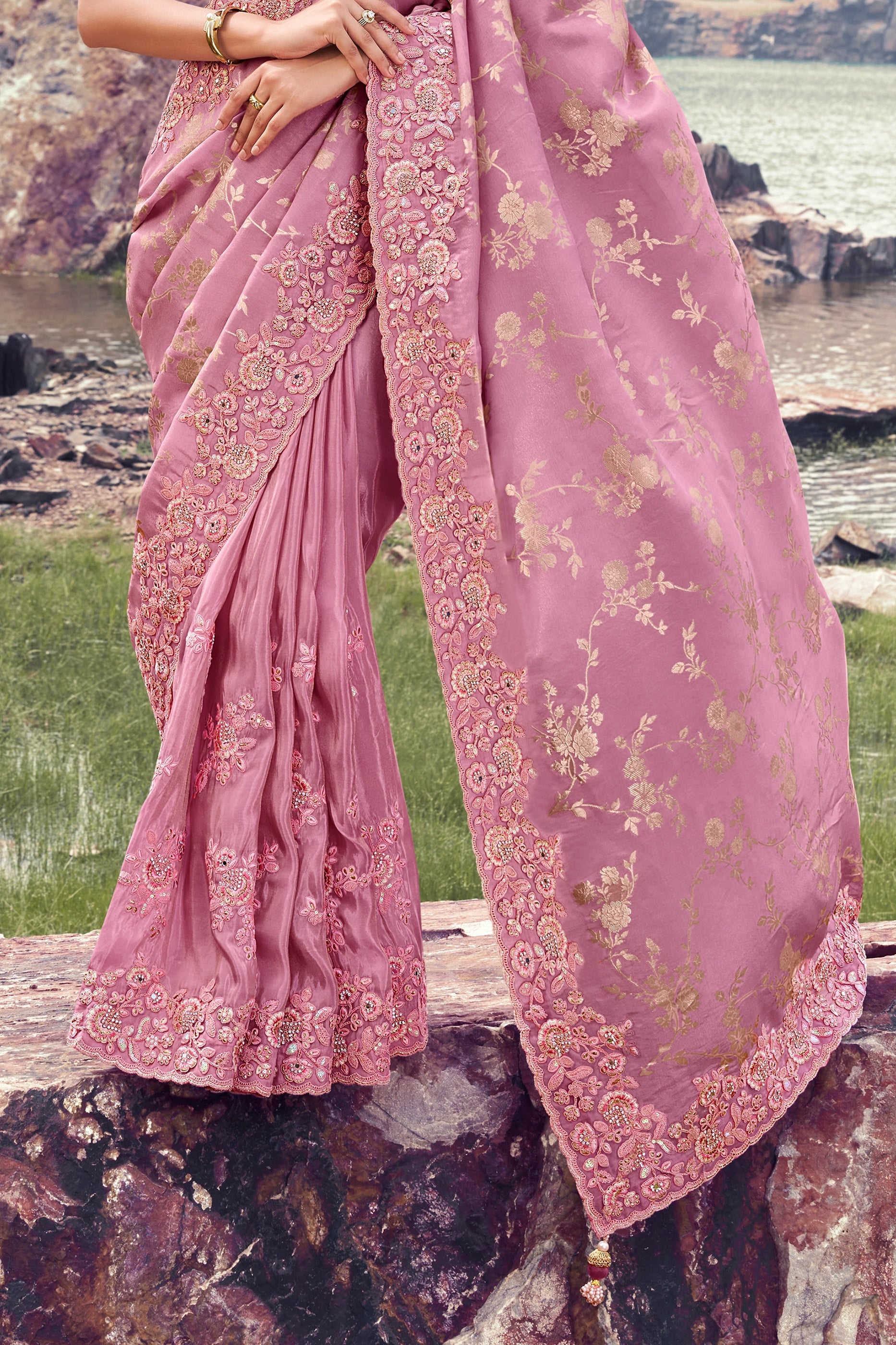 Pink Embroidered Woven Tissue Silk Saree-SAR11014_4_SareeButa.com