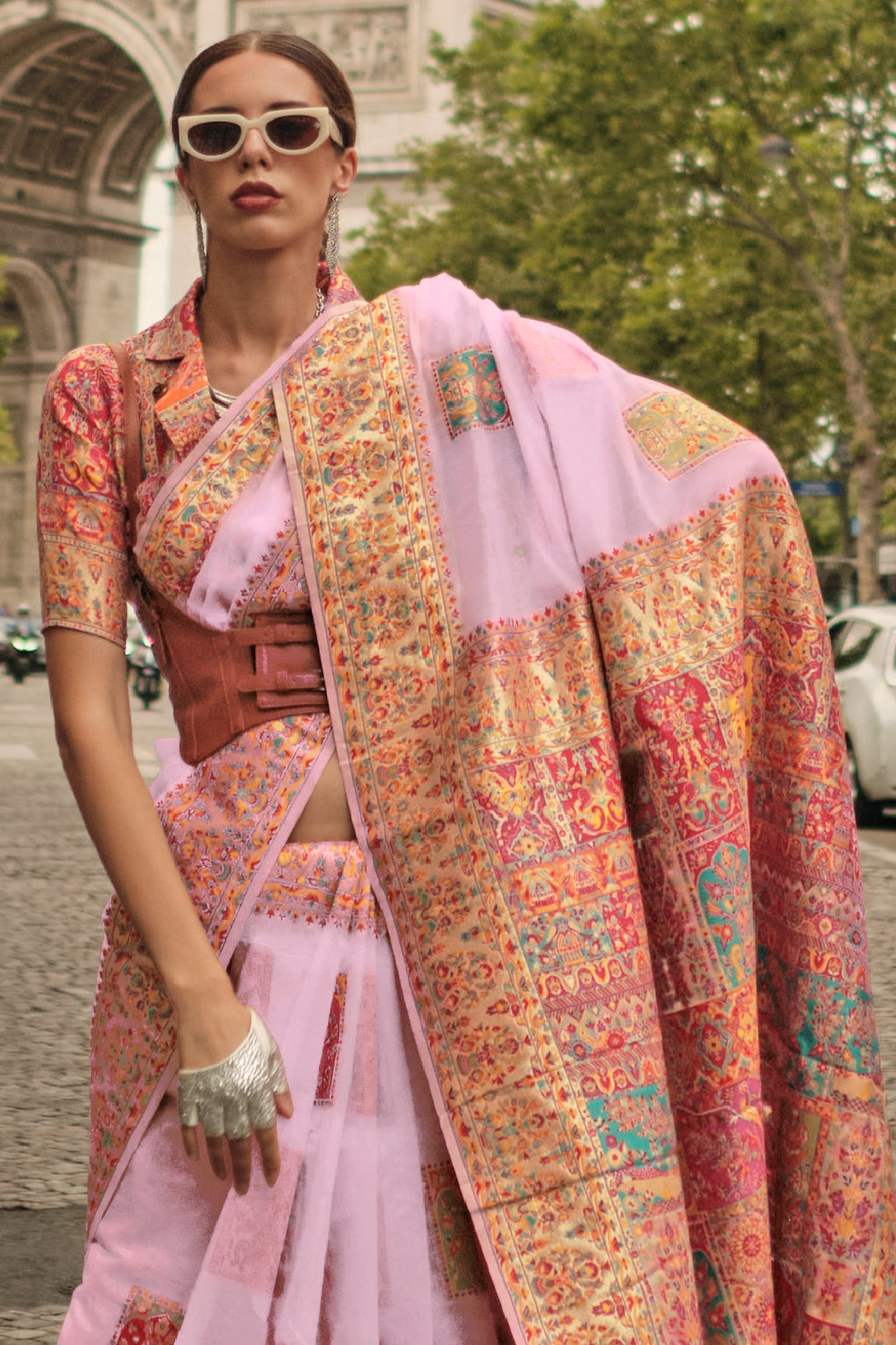 pink-jamawar-kashmiri-saree-zb131998_3_SareeButa.com