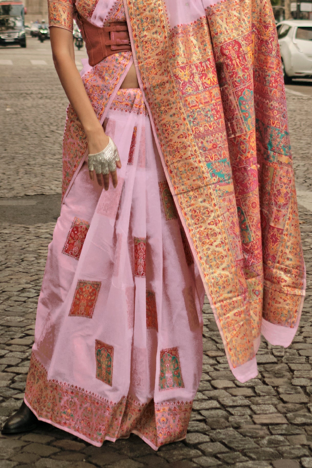 pink-jamawar-kashmiri-saree-zb131998_4_SareeButa.com