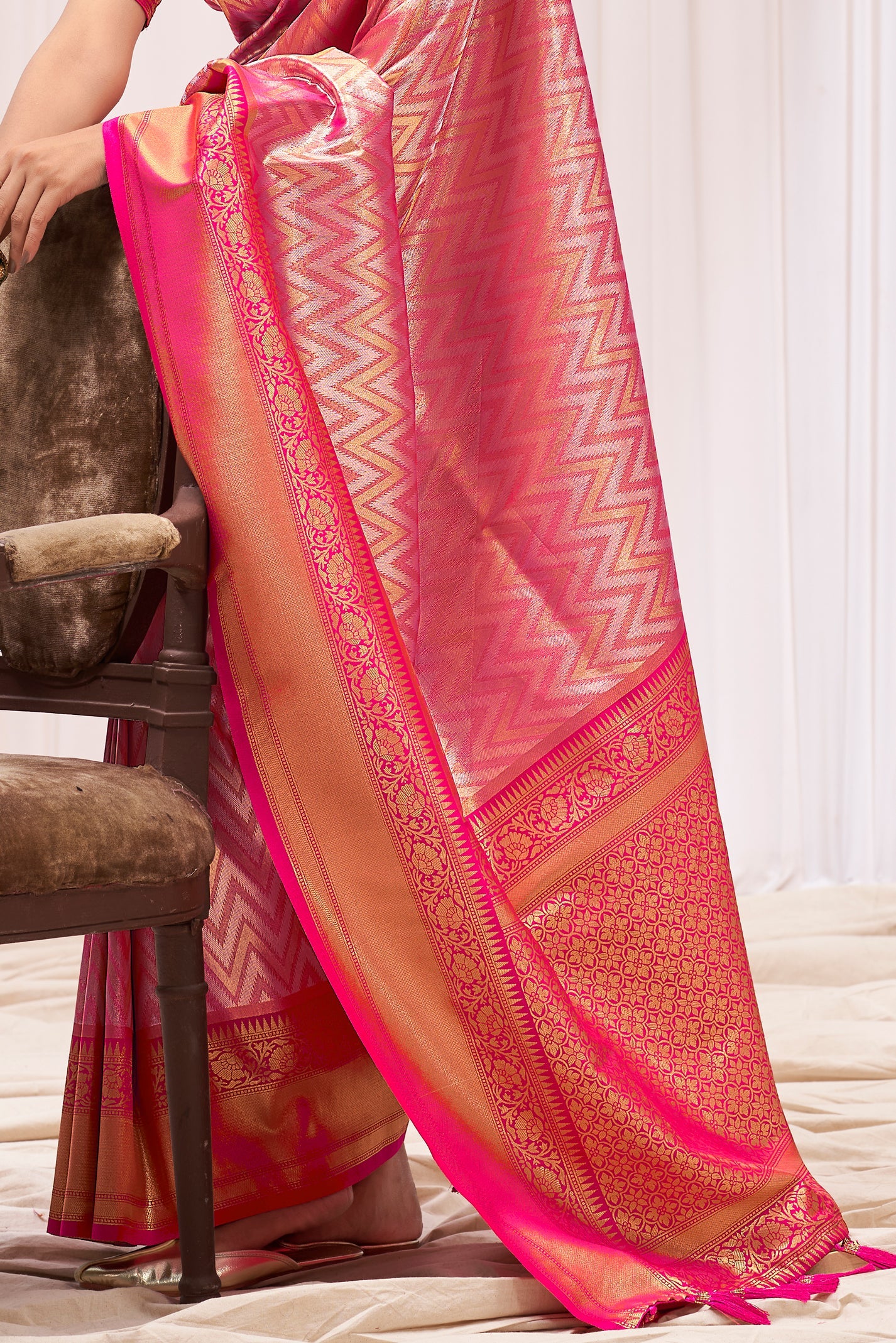 Pink Kanjivaram Silk Saree-ZB132321_3