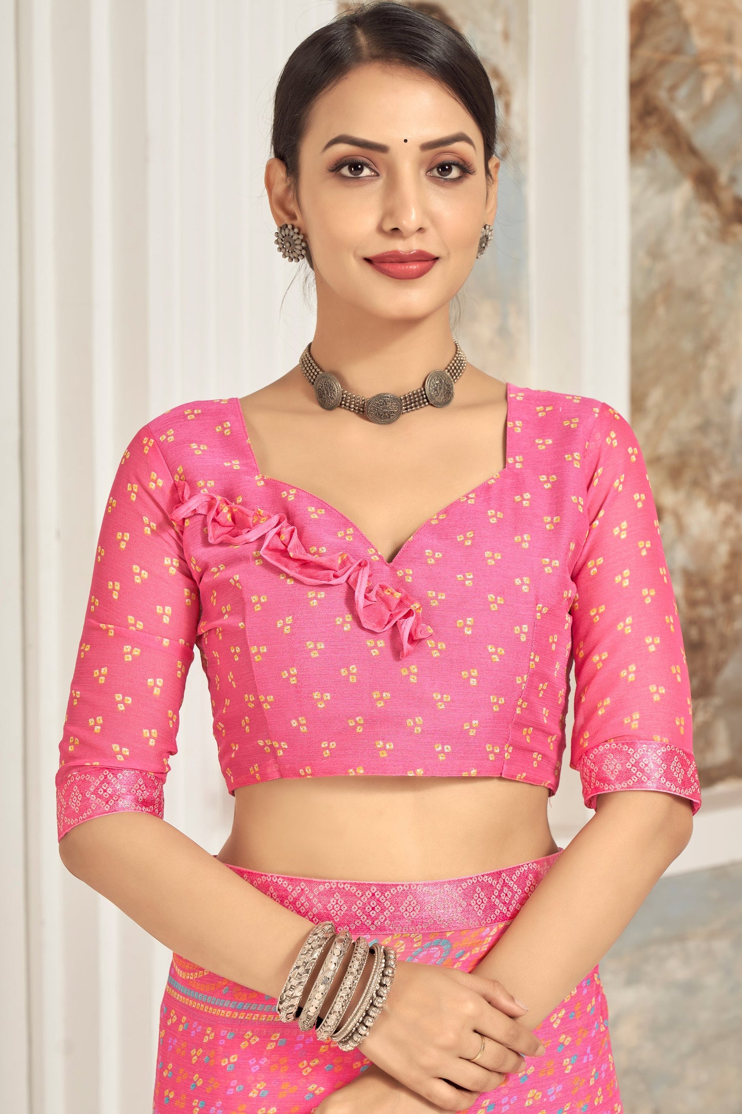 pink-printed-chiffon-saree-zb132707_3_SareeButa.com