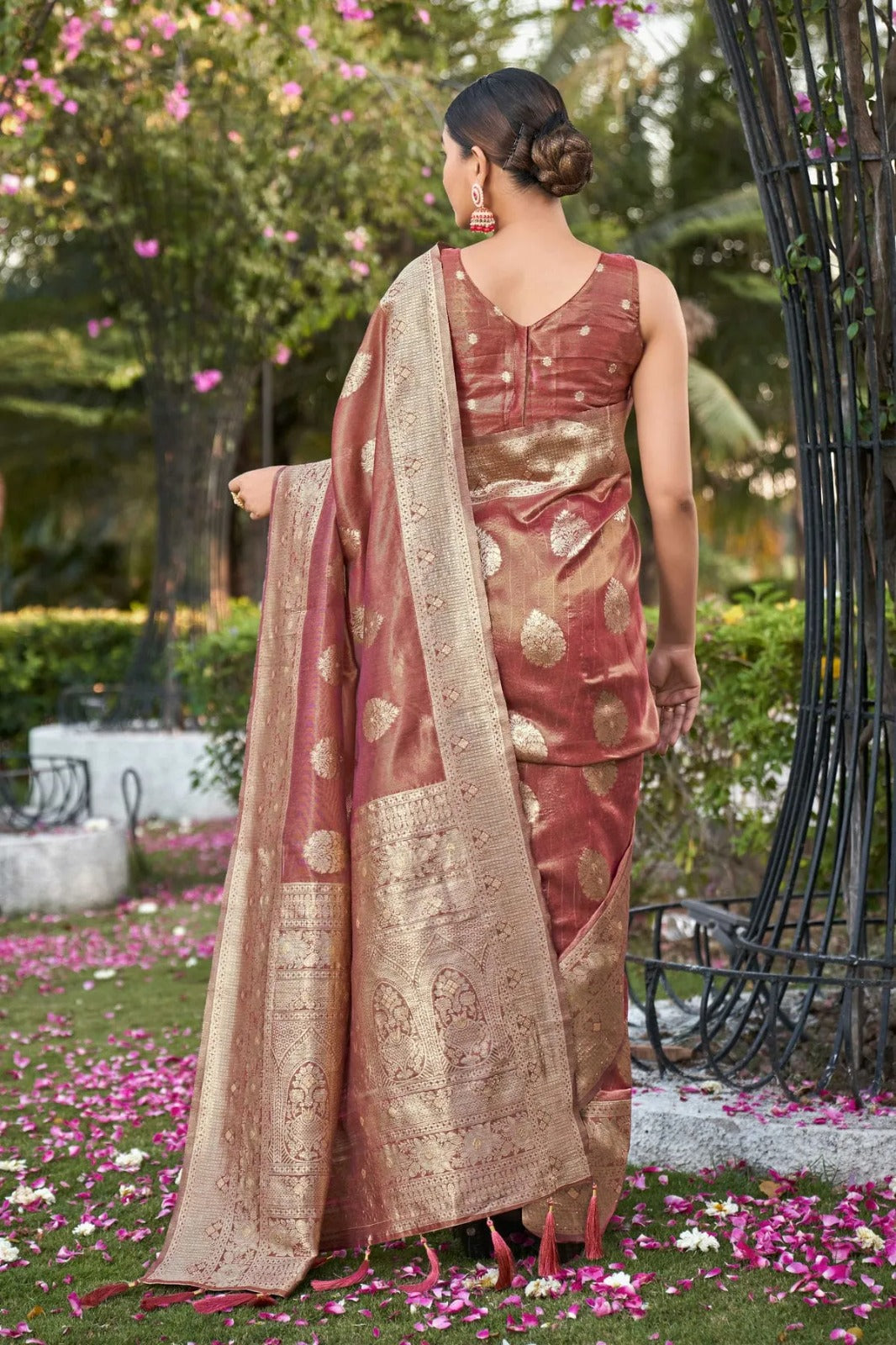 pink-shimmer-silk-saree-zb131922_2_SareeButa.com