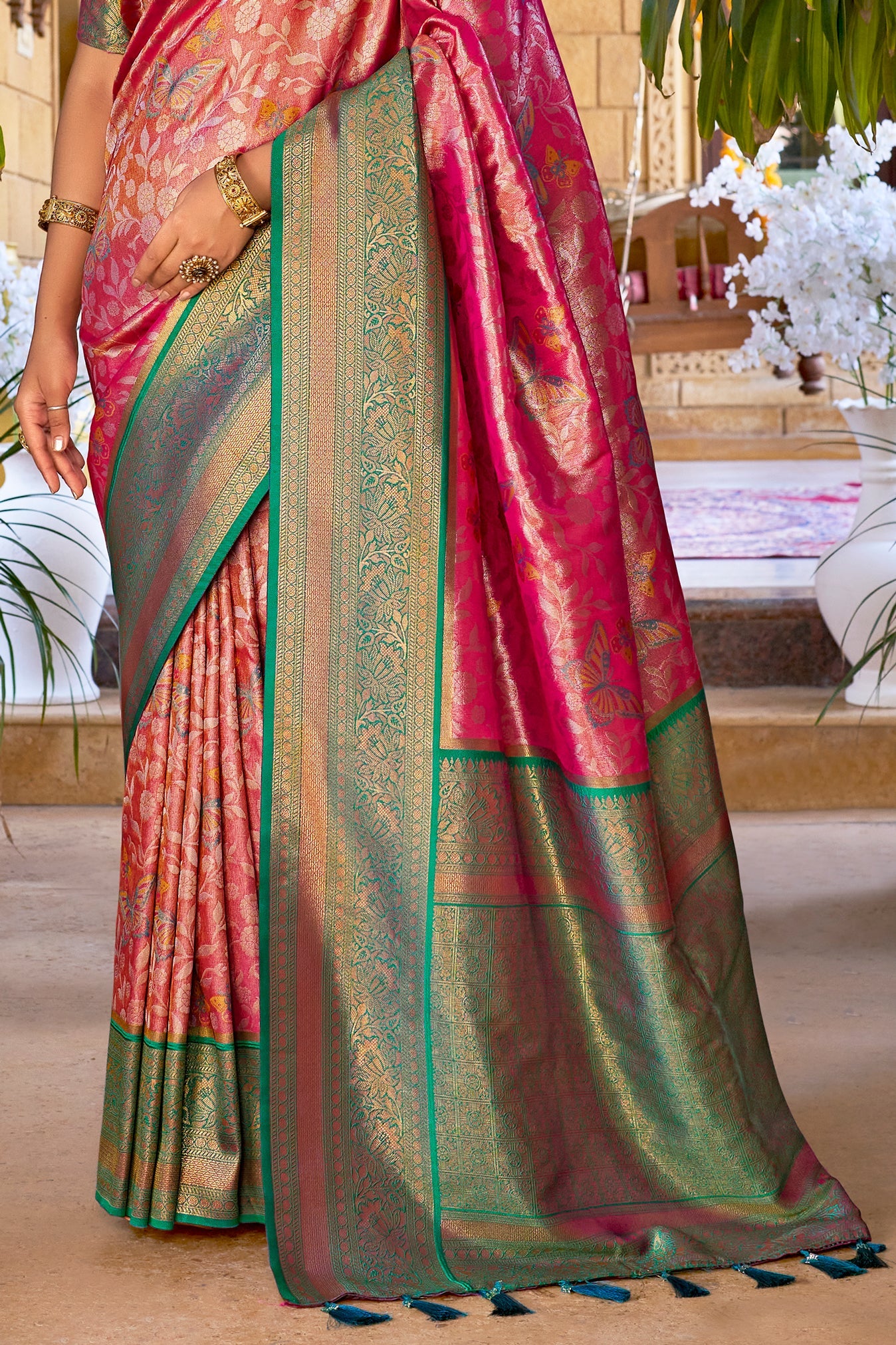 pink-silk-kanjivaram-saree-zb132335_3_SareeButa.com