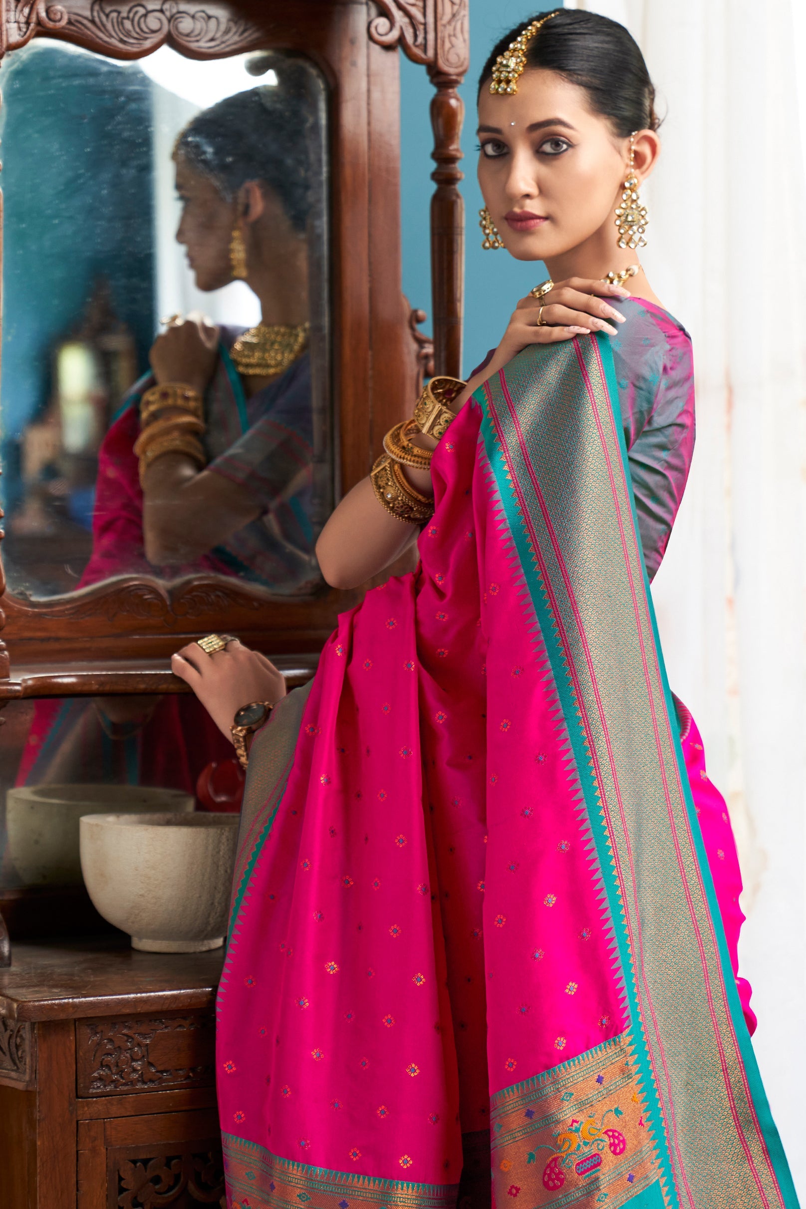 pink-silk-paithani-saree-zb132296_2_SareeButa.com