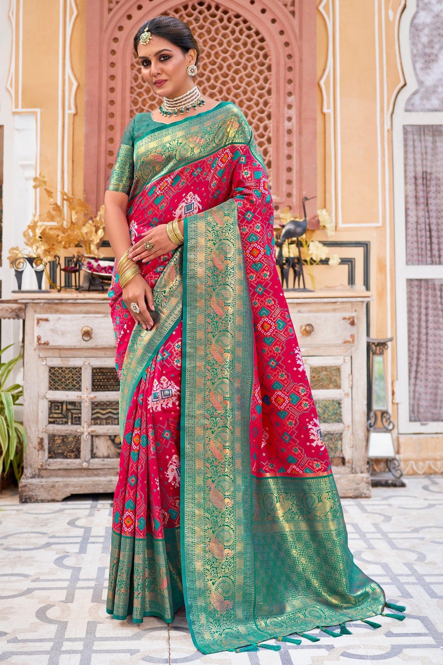 pink-silk-patola-saree-zb132301_1_SareeButa.com