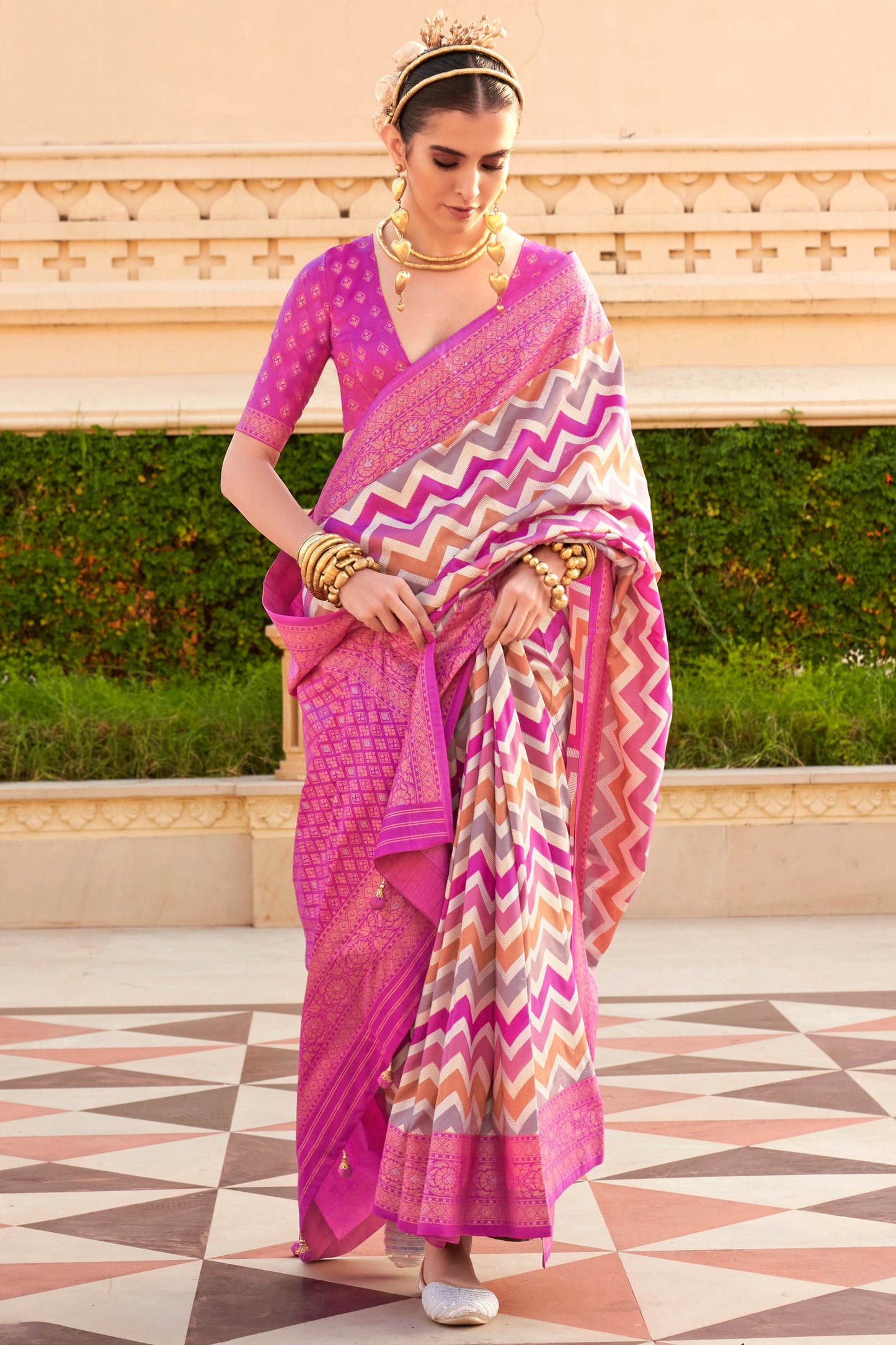 pink-viscose-silk-saree-zb132015_1_SareeButa.com