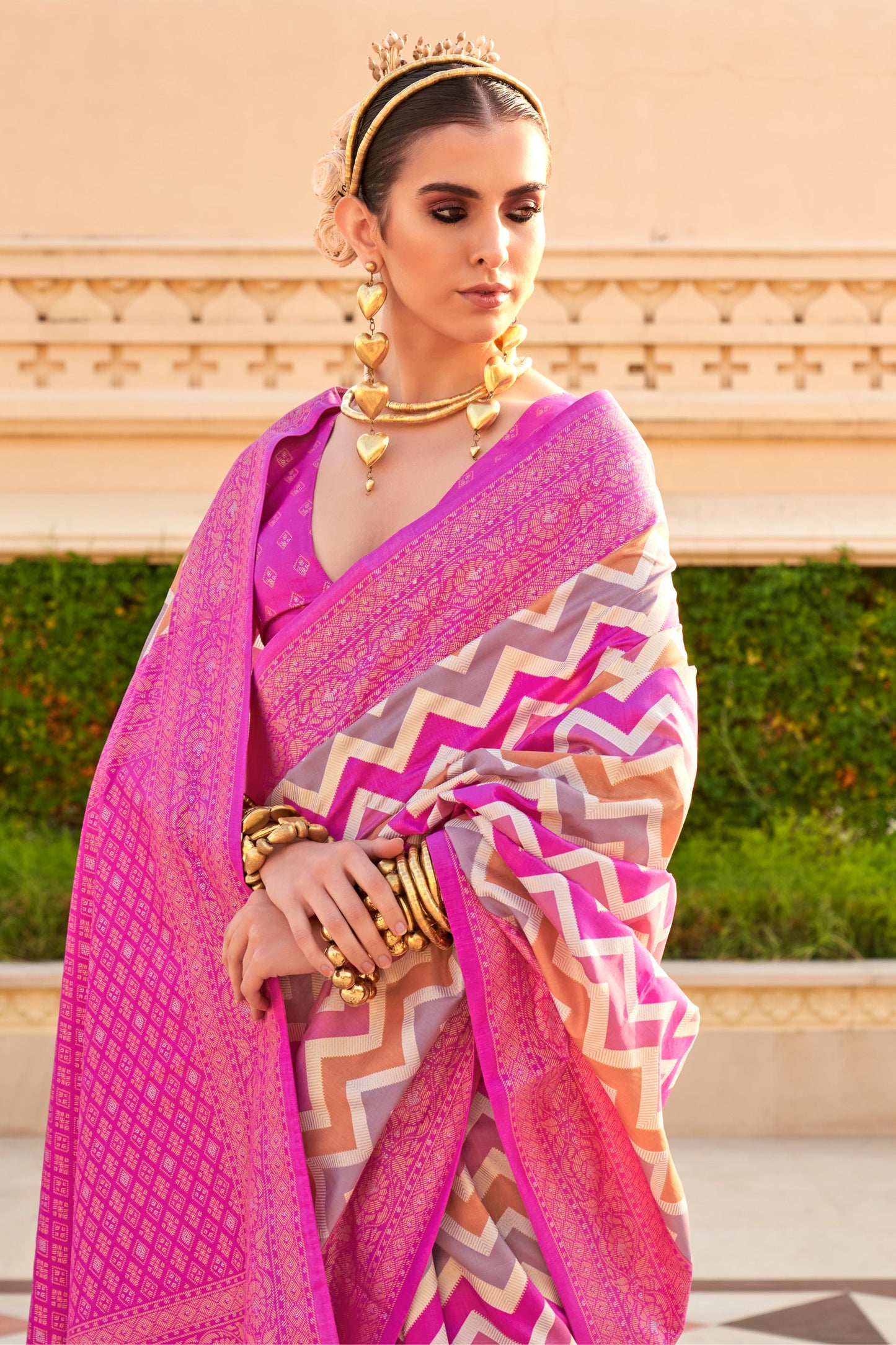 pink-viscose-silk-saree-zb132015_2_SareeButa.com