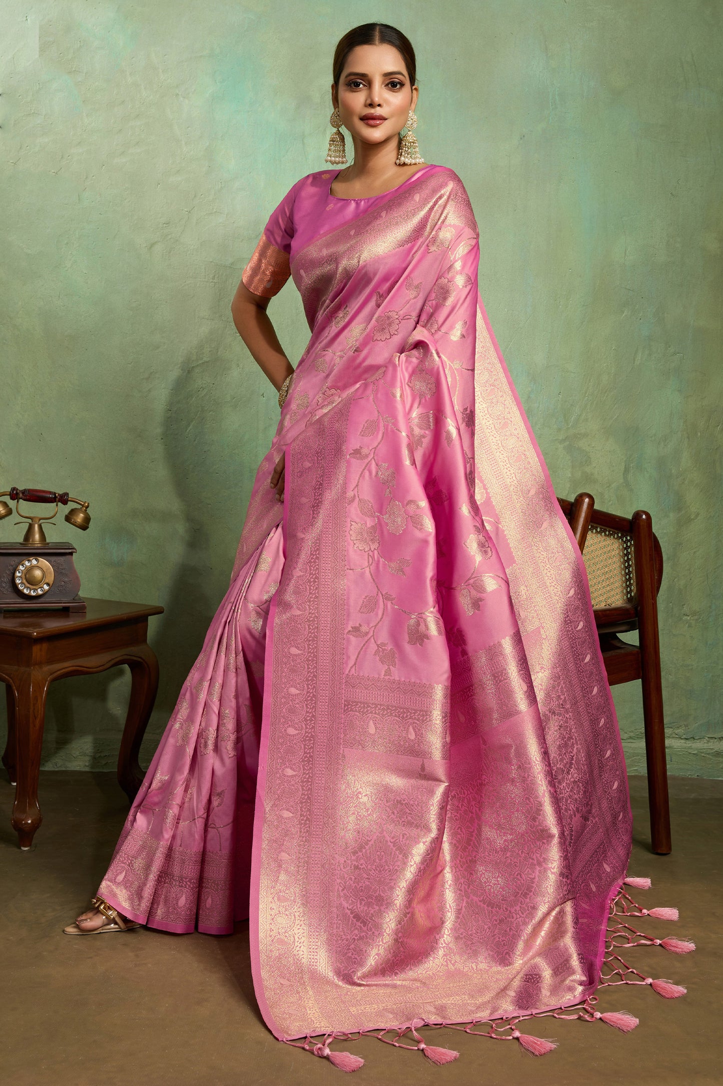 Pink Woven Banarasi Silk Saree-SAR11796_1_SareeButa.com