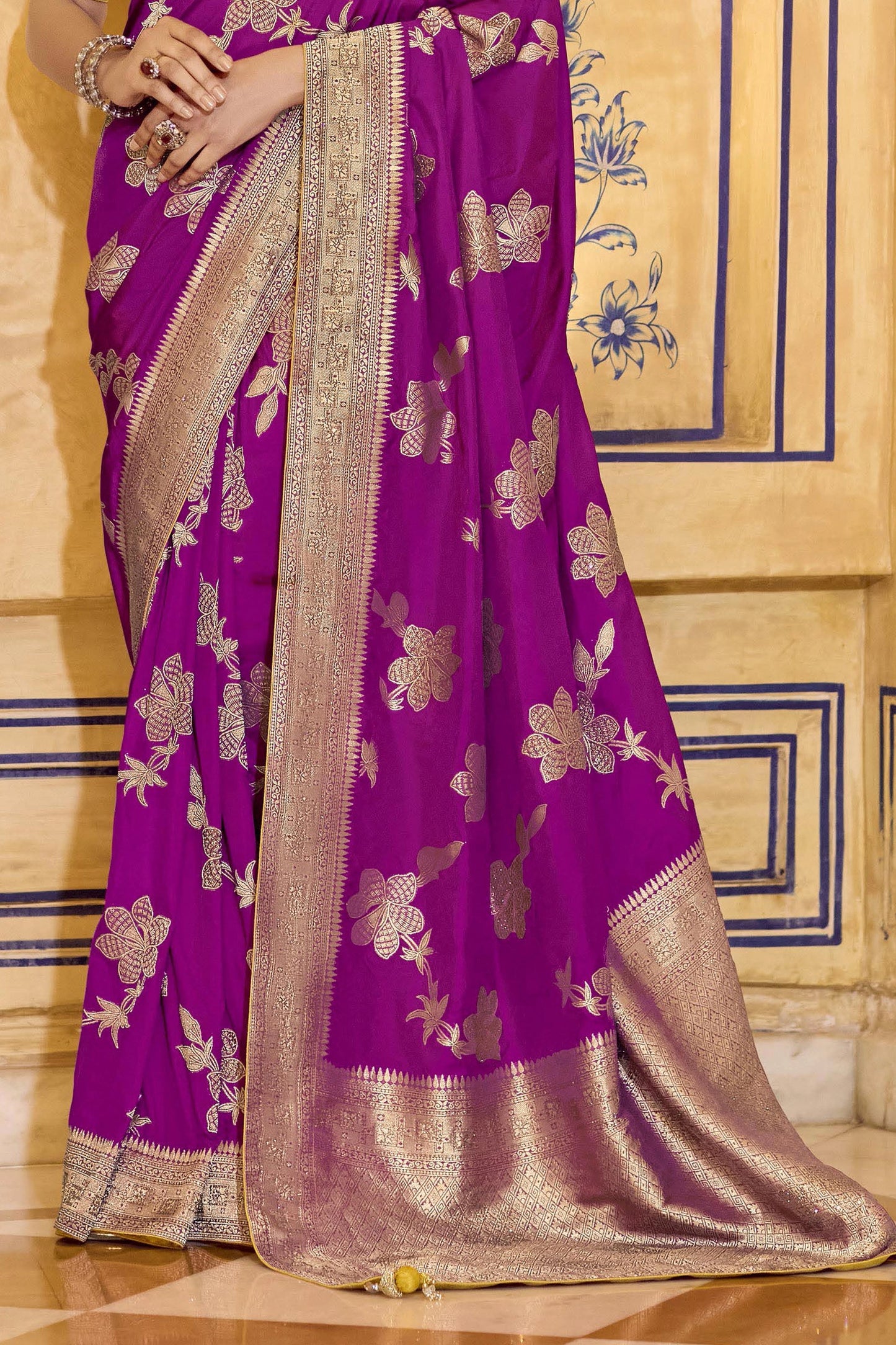 Pink Woven Crepe Silk Saree-SAR11161_5_SareeButa.com