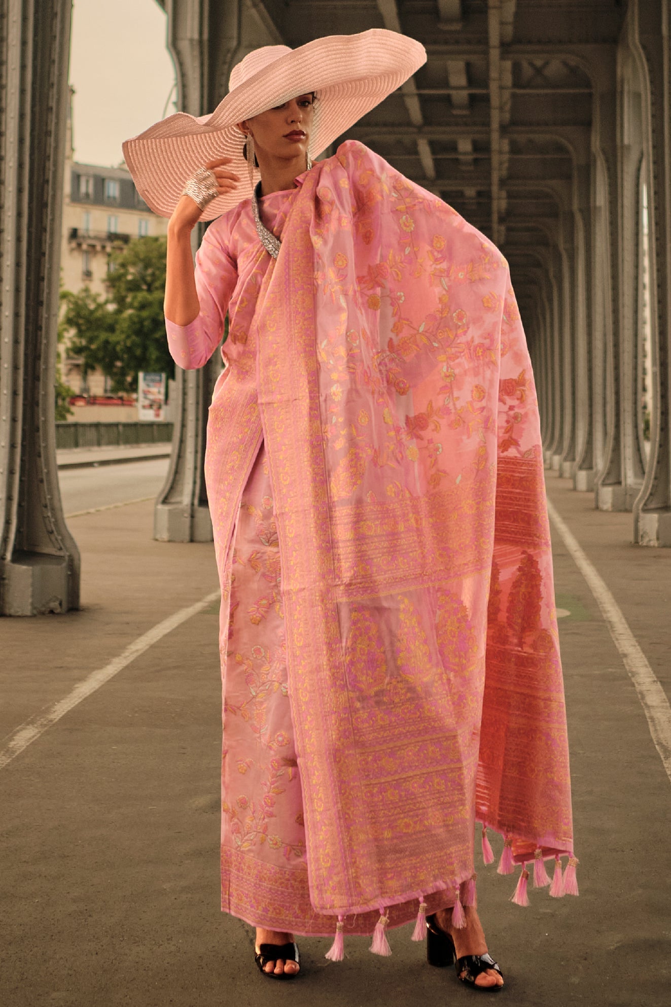 pink-woven-organza-saree-zb131978_1_SareeButa.com