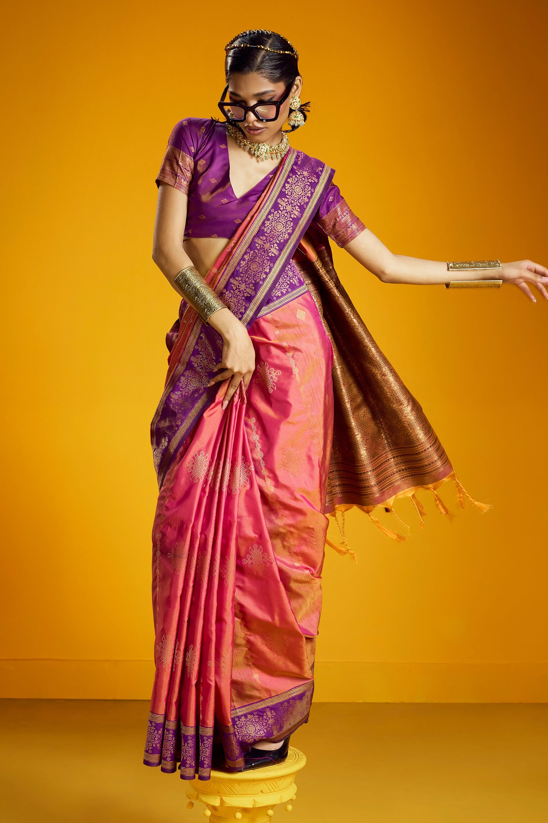 Pink Woven Silk Saree-SAR12365_3_SareeButa.com
