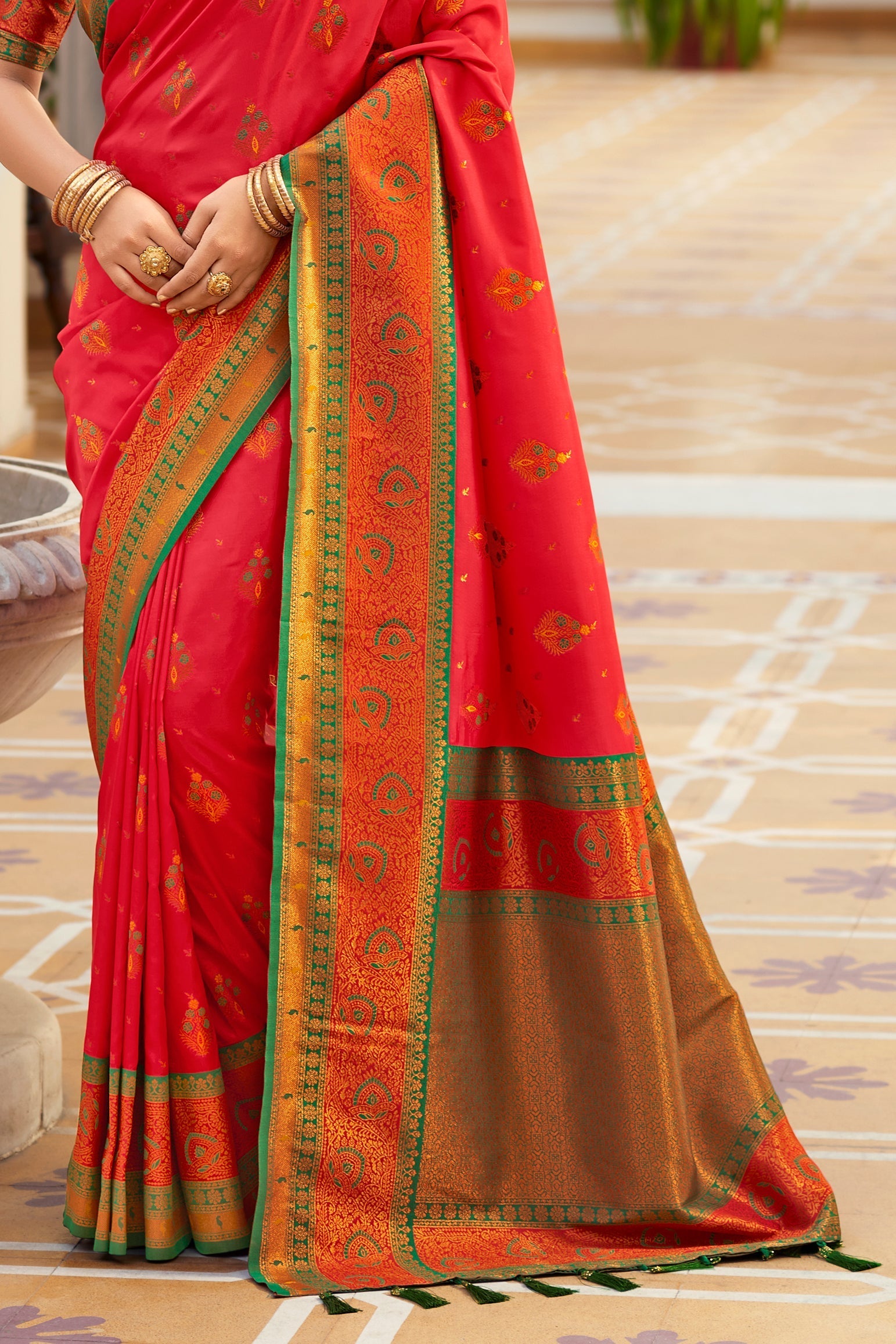 pink-woven-silk-saree-zb132375_3_SareeButa.com