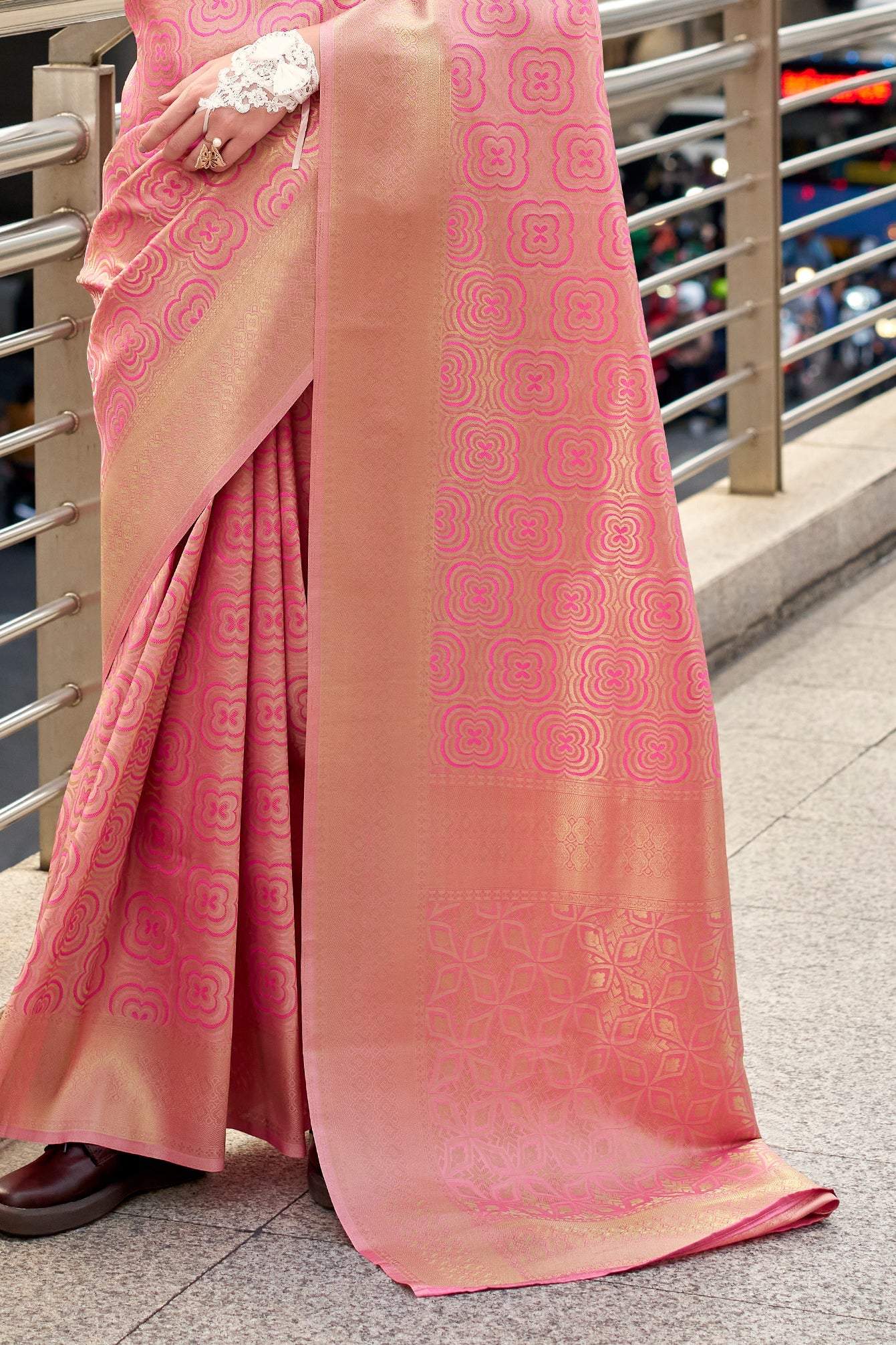 Pink Woven Silk Saree-ZB134042_4_SareeButa.com