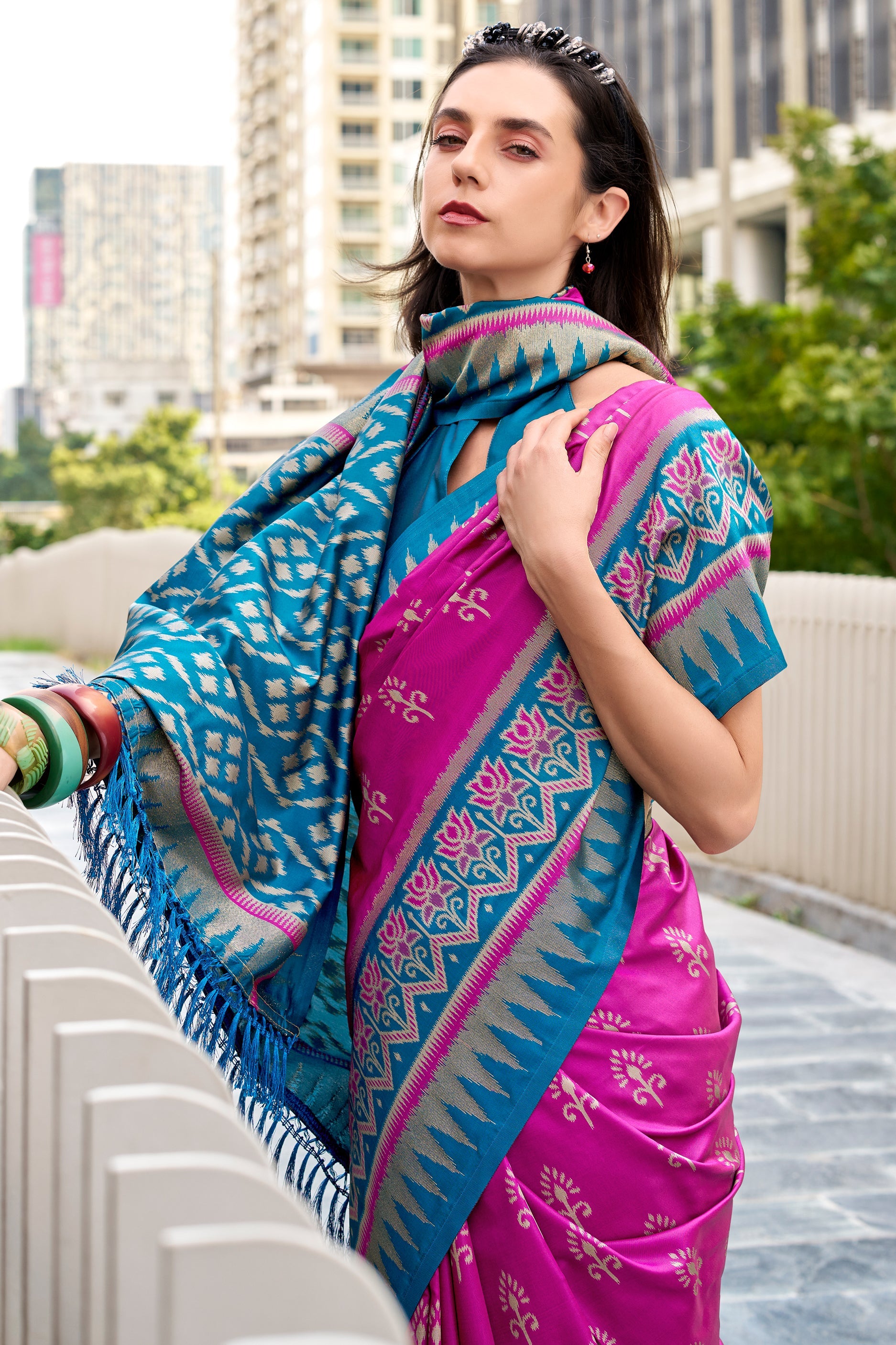 Pink Woven Silk Saree-ZB134697_4_SareeButa.com