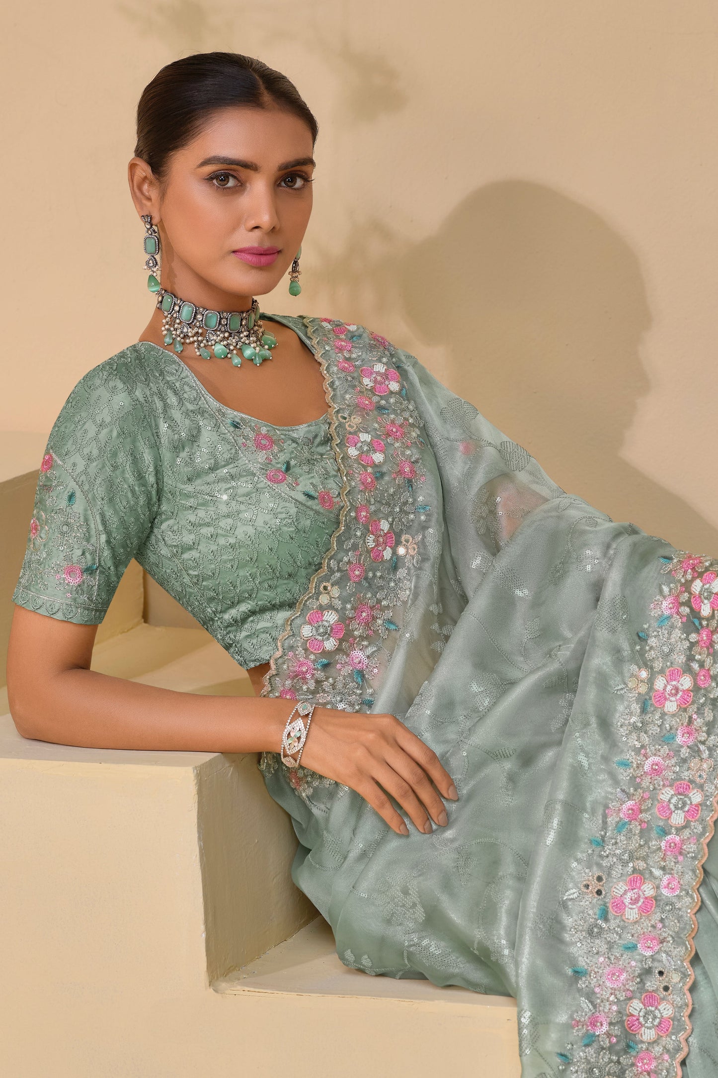 pista-green-pure-banarasi-tuscany-saree-zb132778_2_SareeButa.com